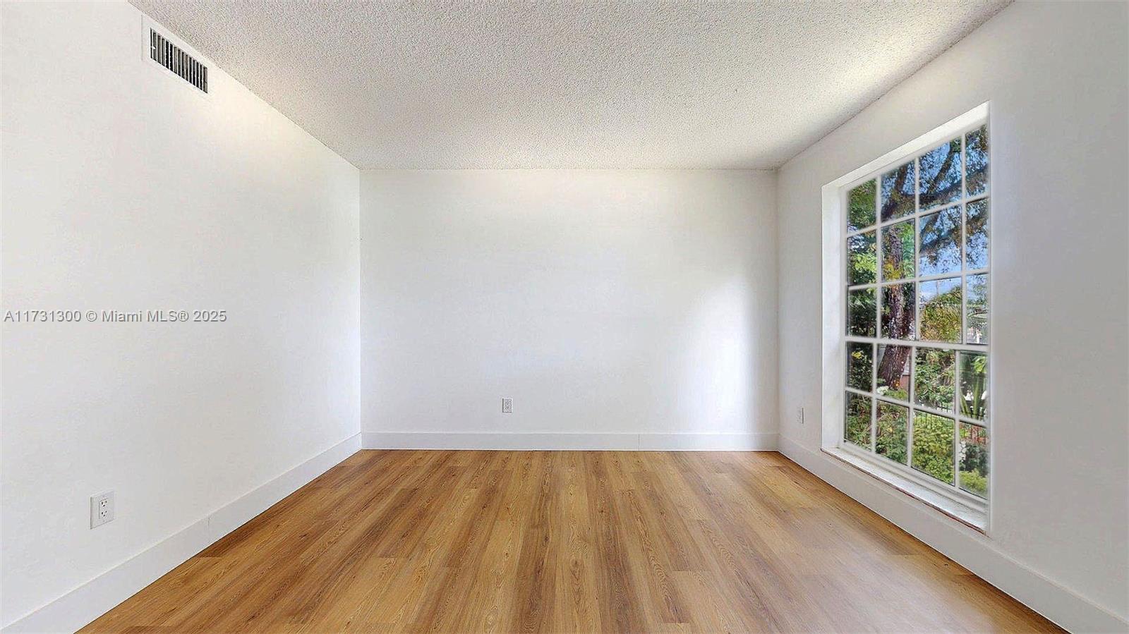 SPANISH TRACE CONDO - Residential