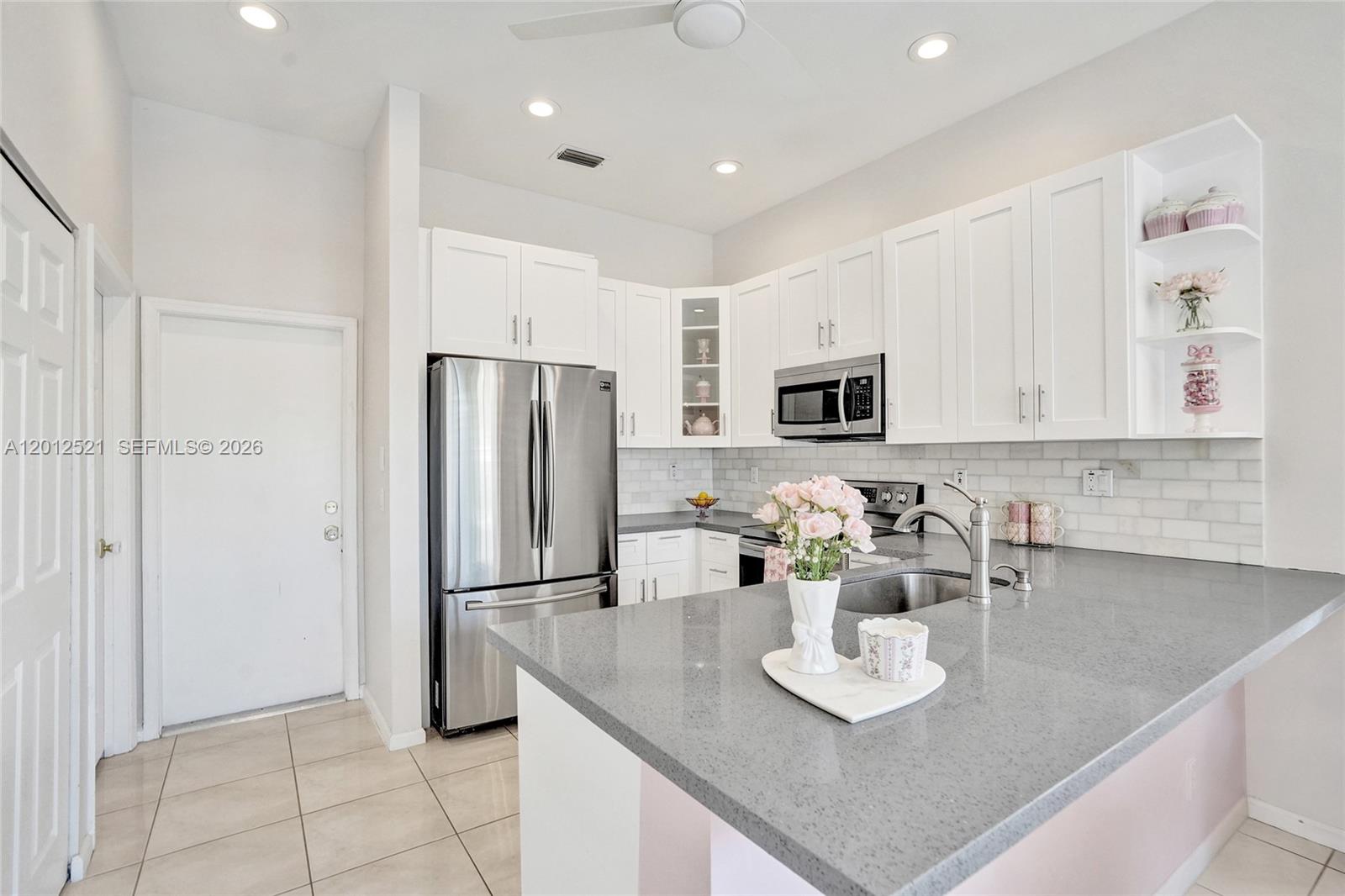 HOLIDAY SPRINGS EAST - Residential Lease
