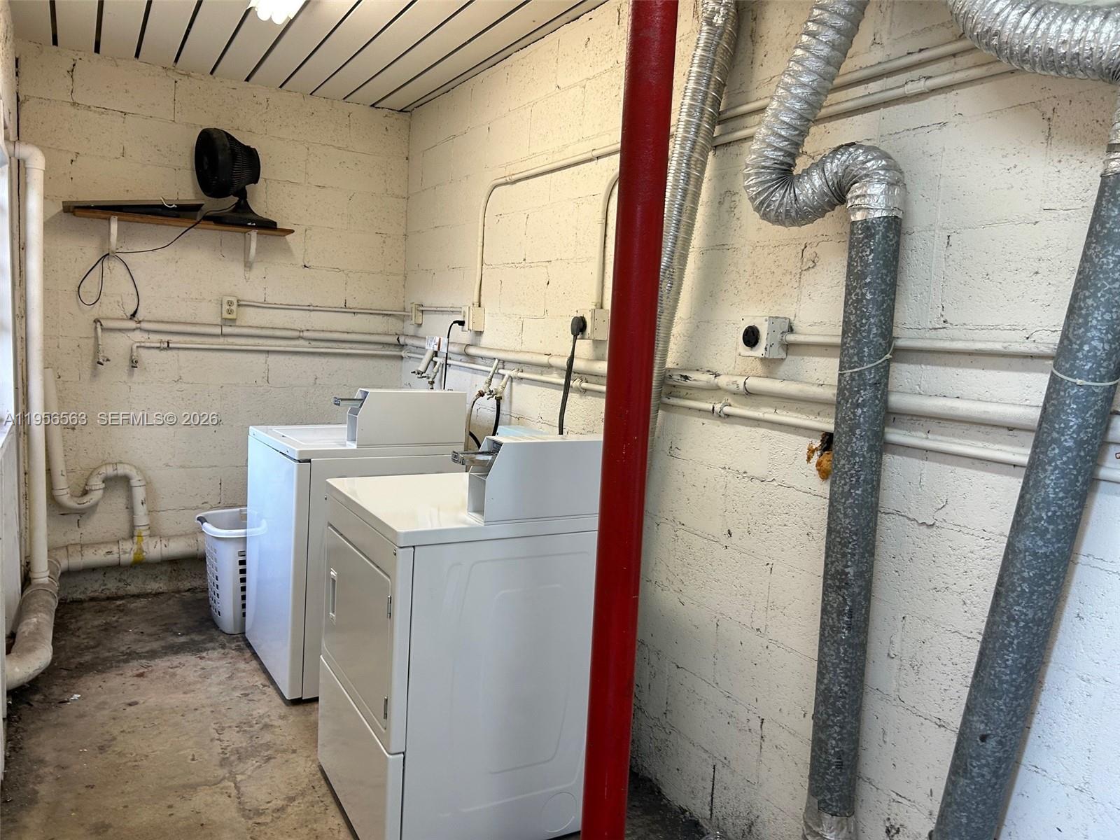 OAK TREE GARDEN CONDO - Residential