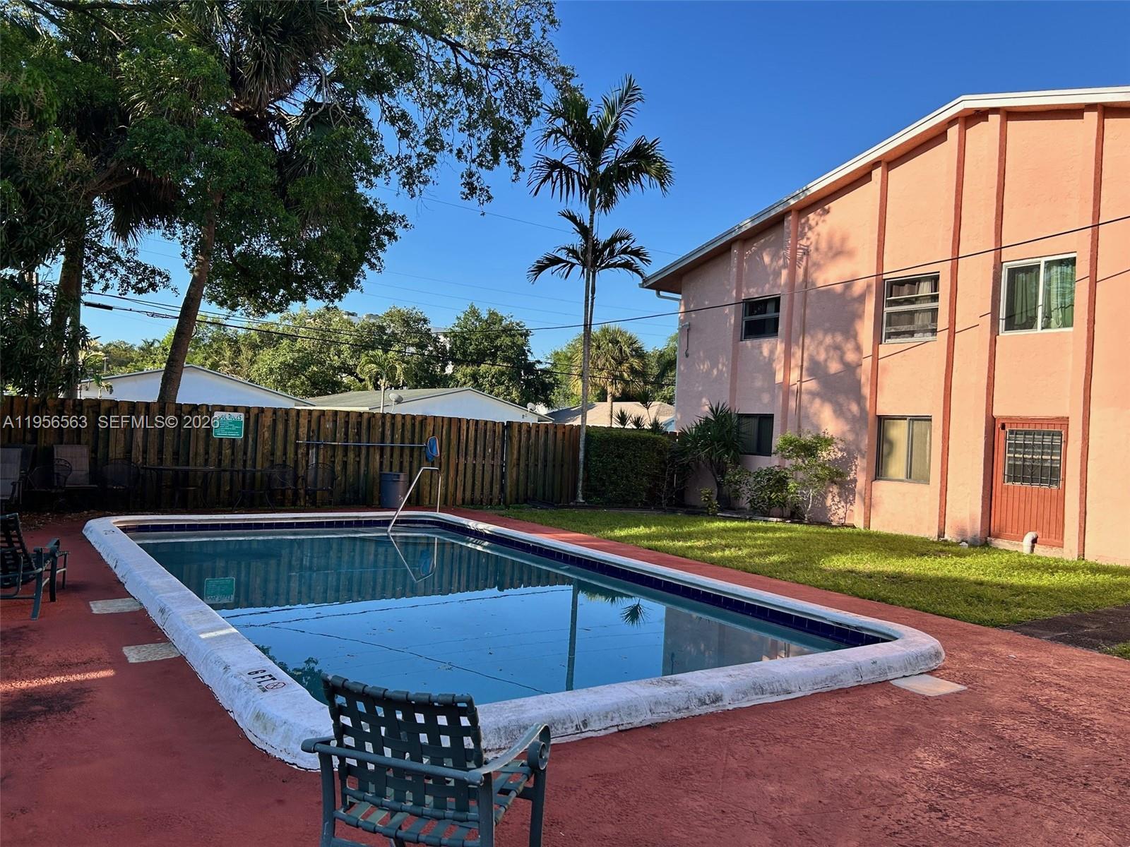 OAK TREE GARDEN CONDO - Residential