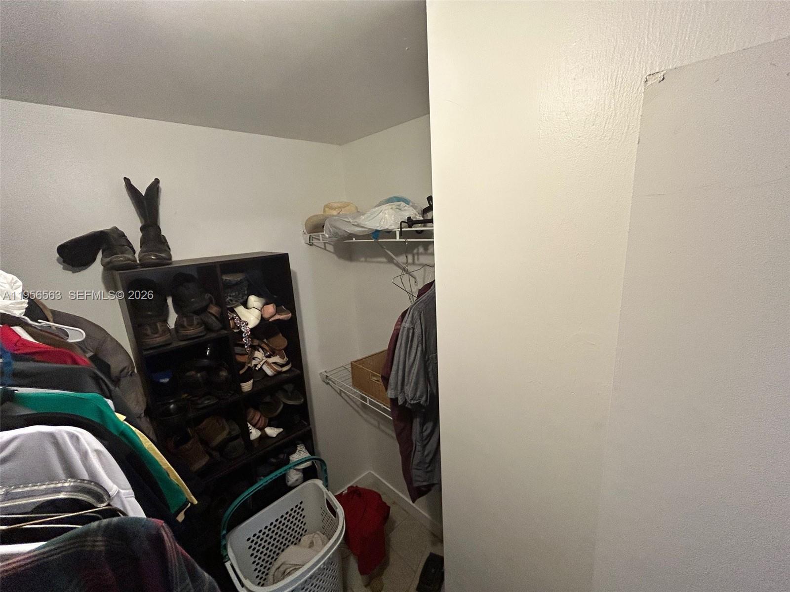 OAK TREE GARDEN CONDO - Residential