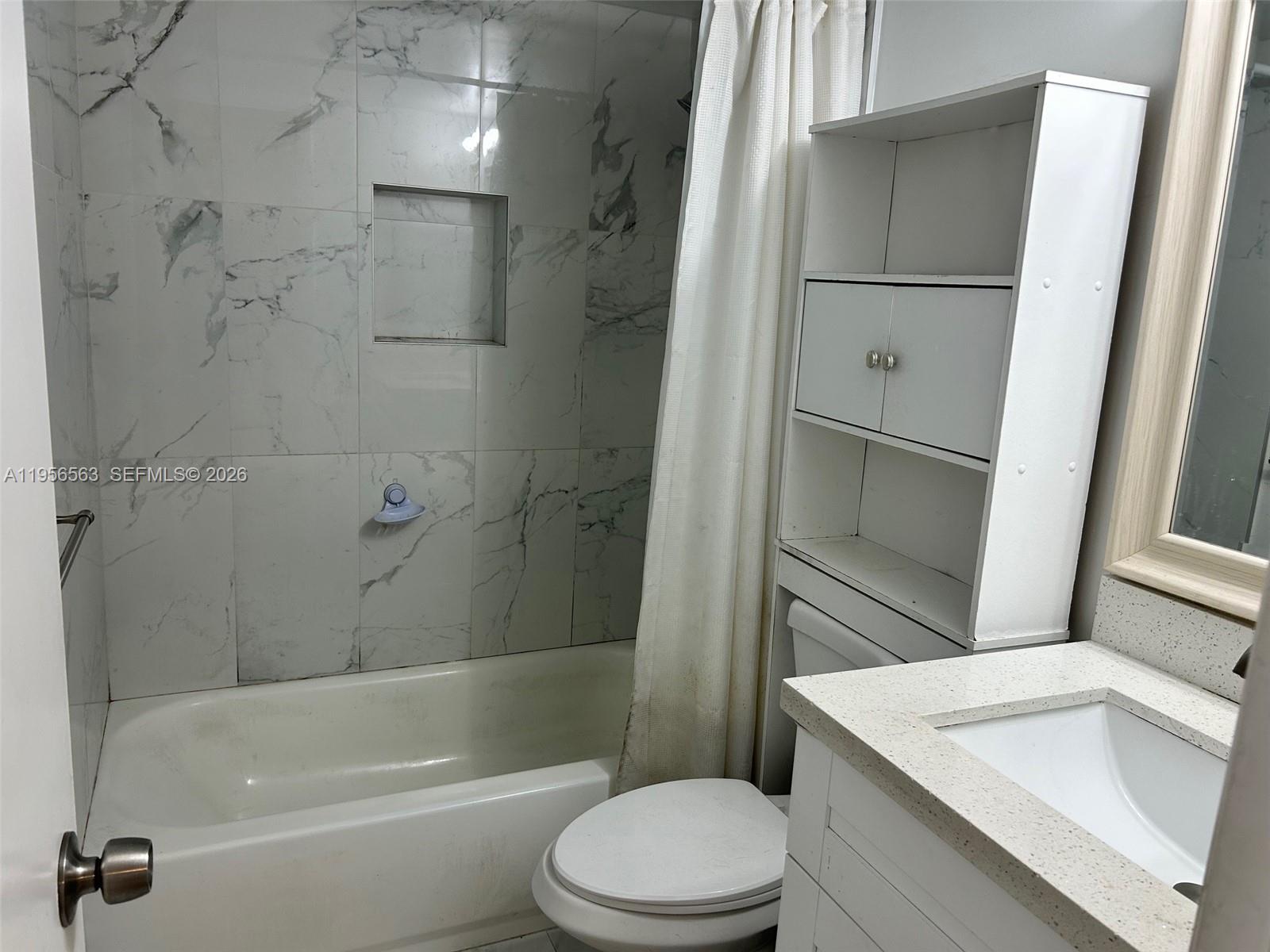 OAK TREE GARDEN CONDO - Residential