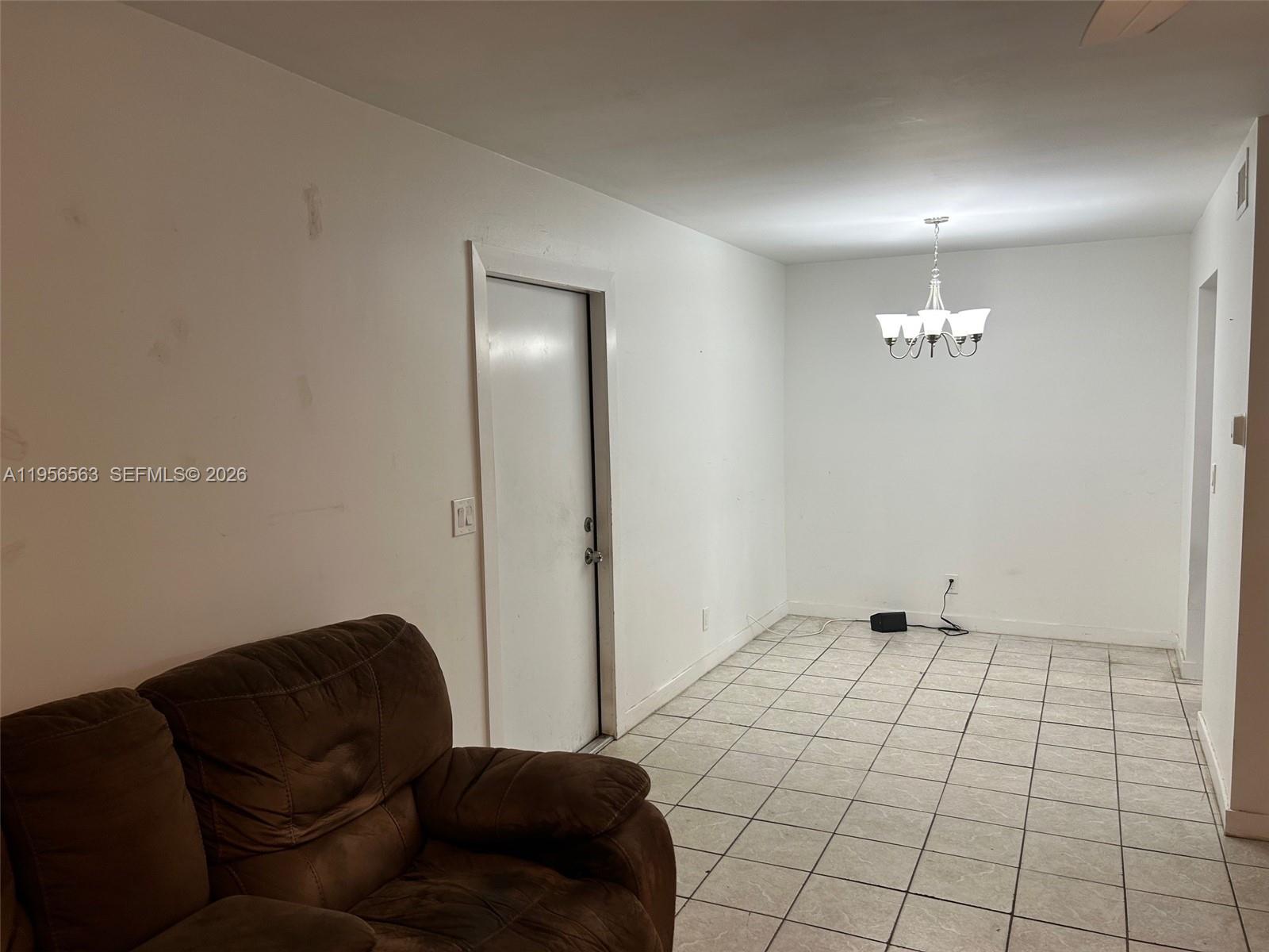 OAK TREE GARDEN CONDO - Residential