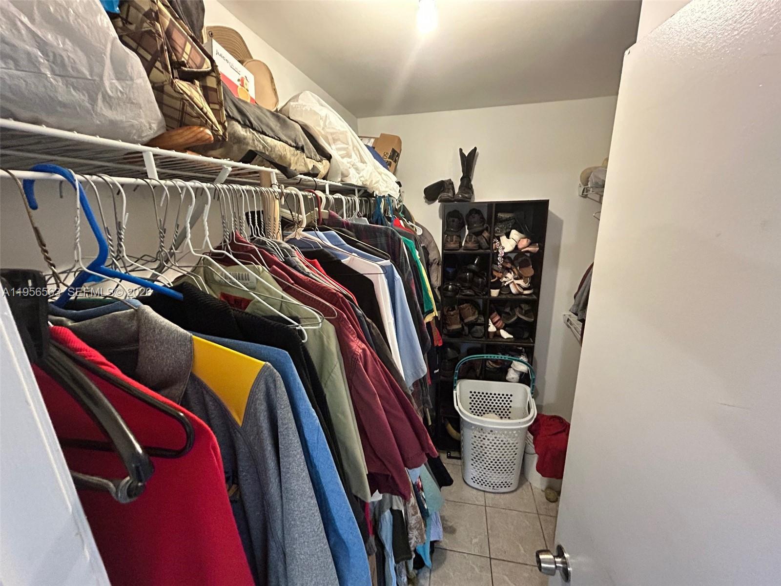 OAK TREE GARDEN CONDO - Residential