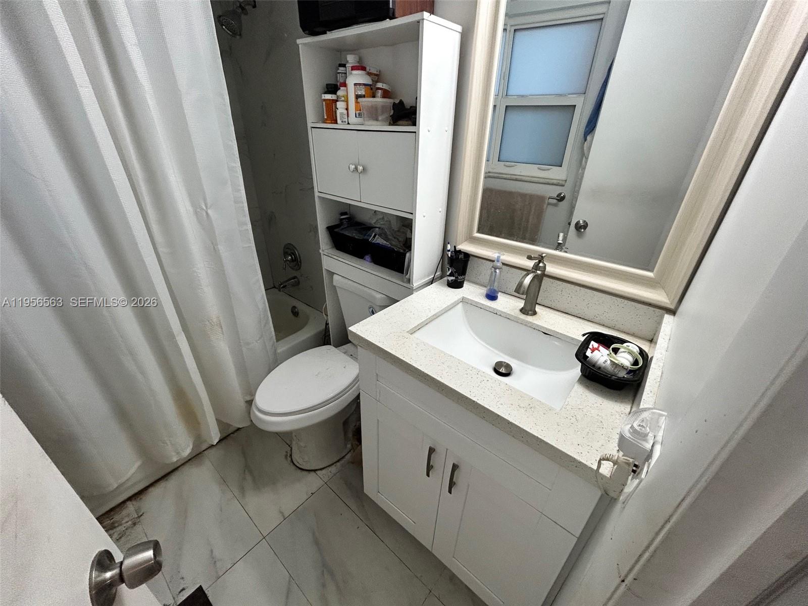 OAK TREE GARDEN CONDO - Residential