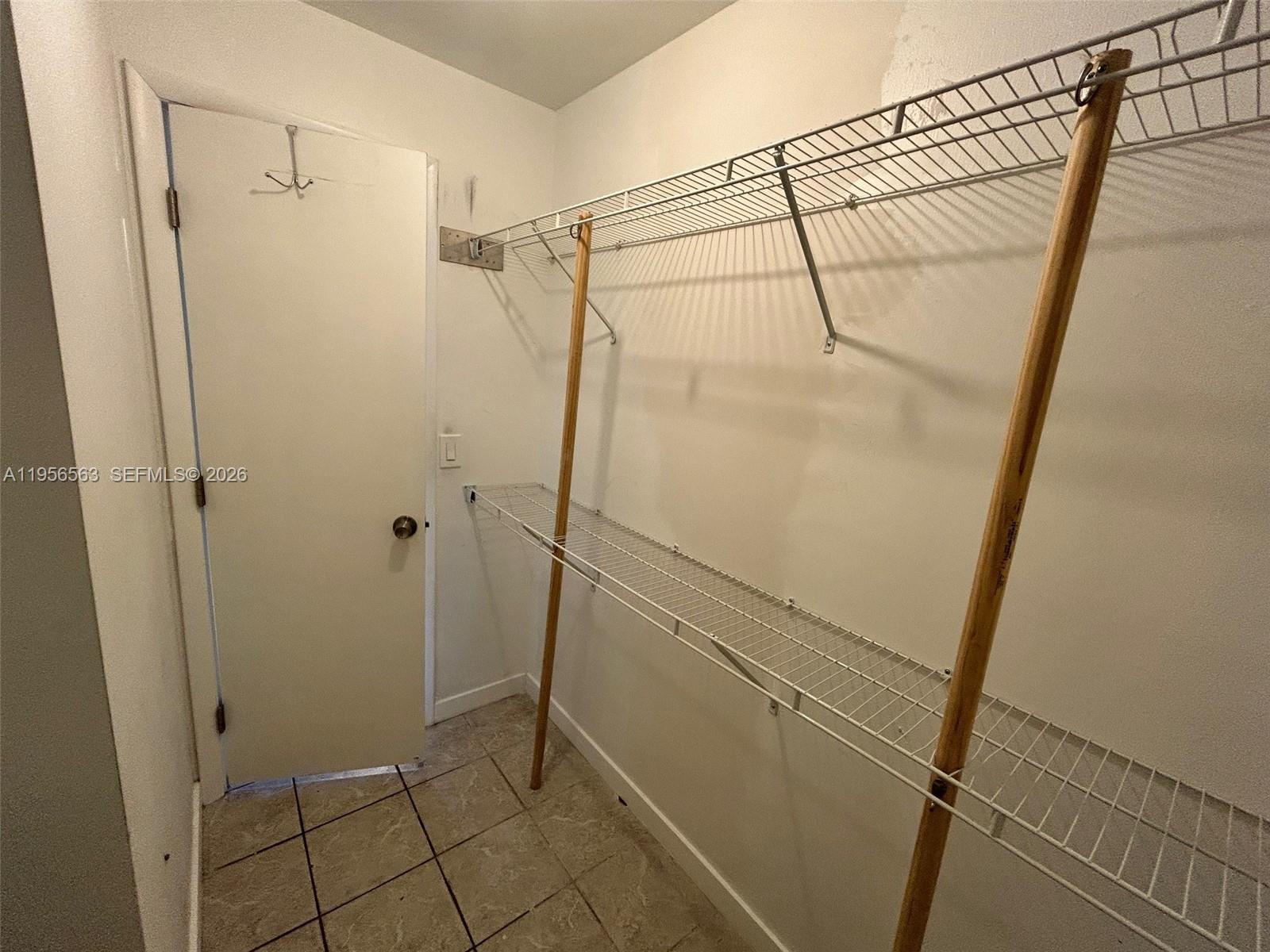 OAK TREE GARDEN CONDO - Residential