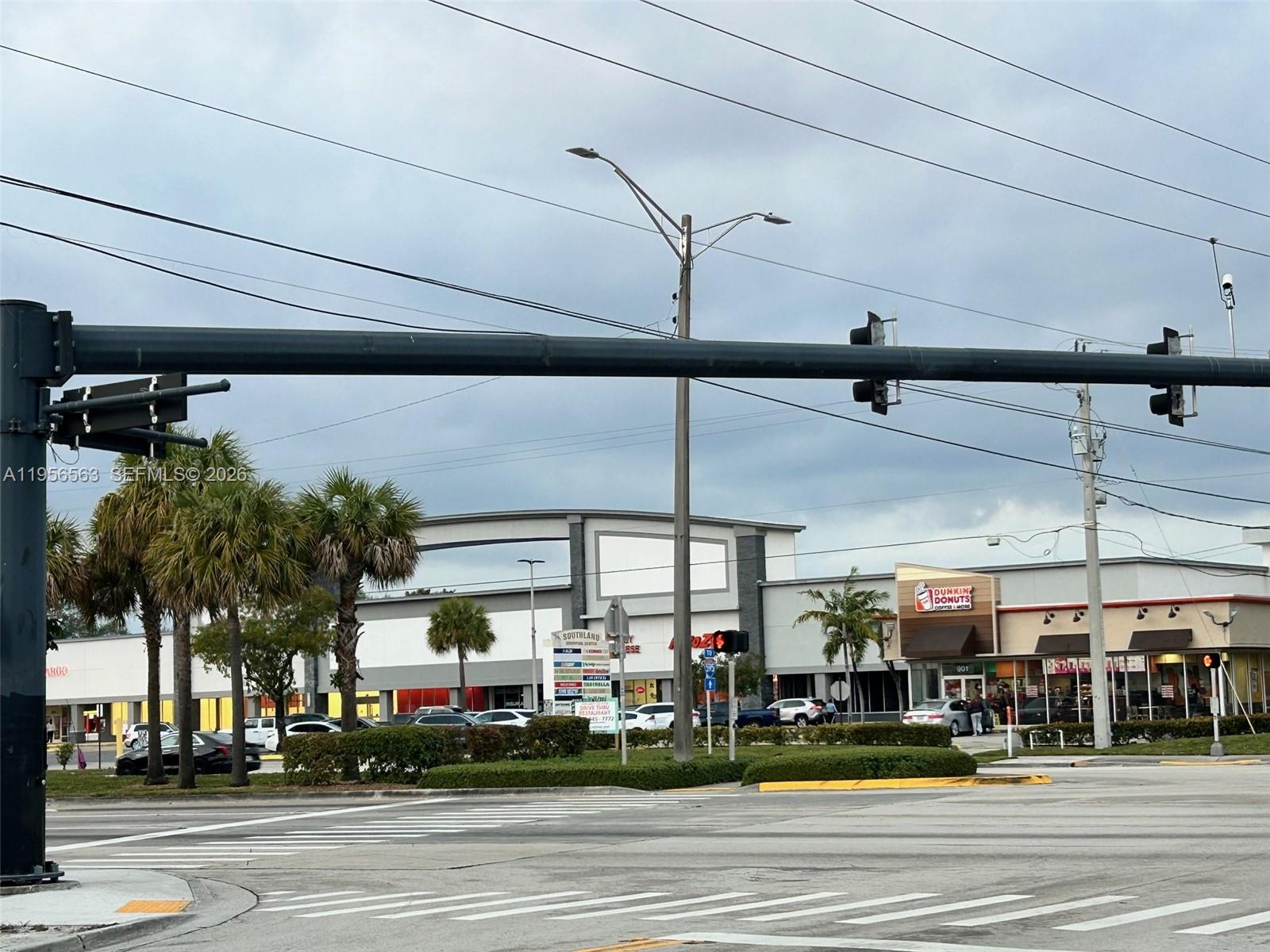 OAK TREE GARDEN CONDO - Residential