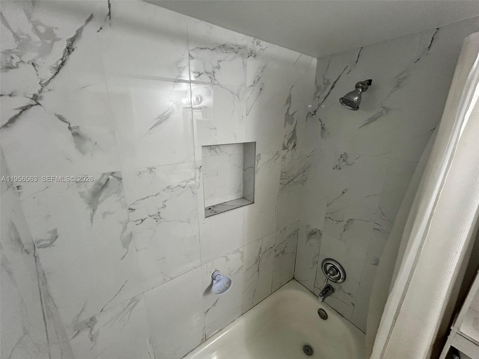 OAK TREE GARDEN CONDO - Residential