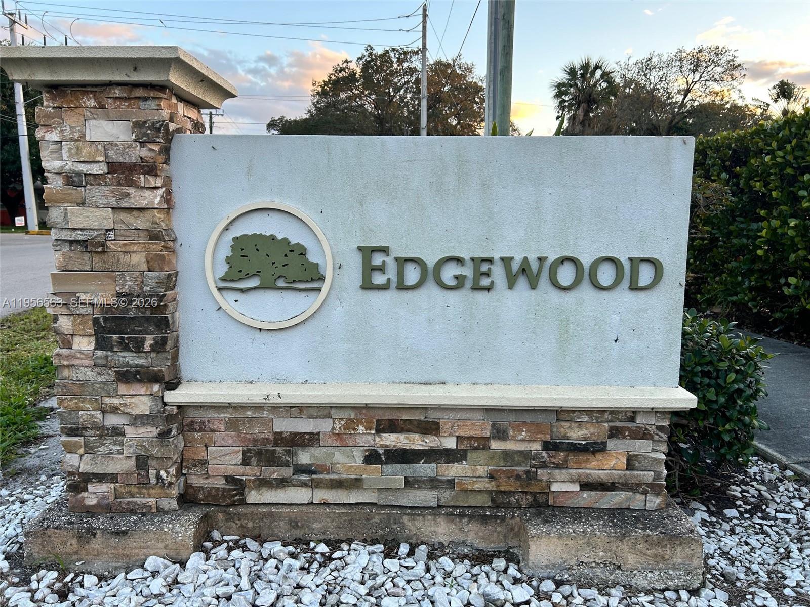 OAK TREE GARDEN CONDO - Residential