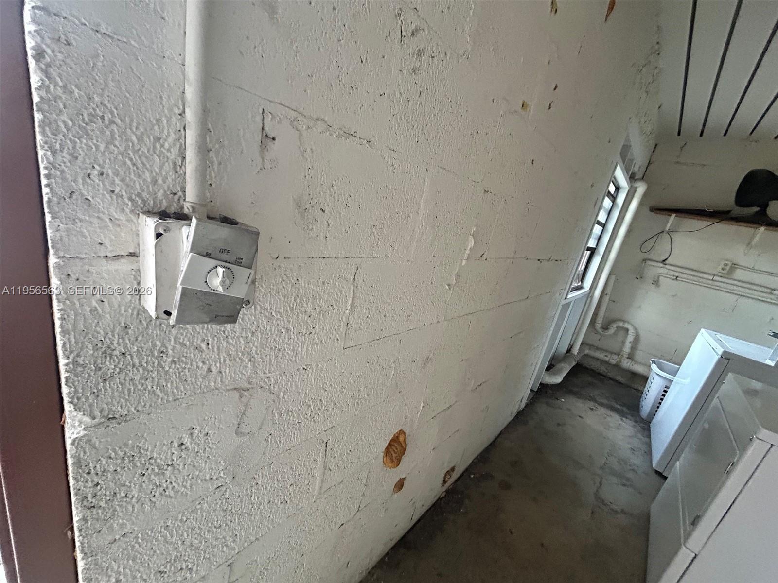 OAK TREE GARDEN CONDO - Residential