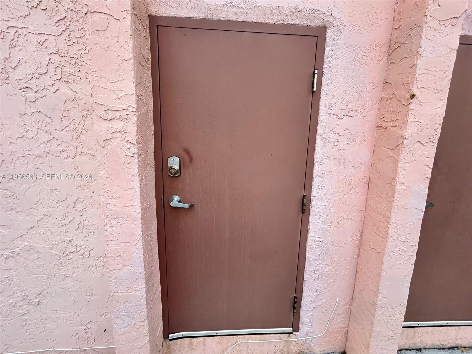 OAK TREE GARDEN CONDO - Residential