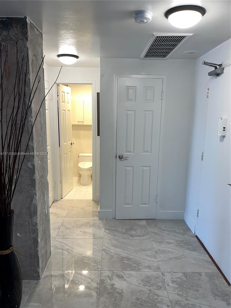 CLIPPER CONDO NO 1 - Residential