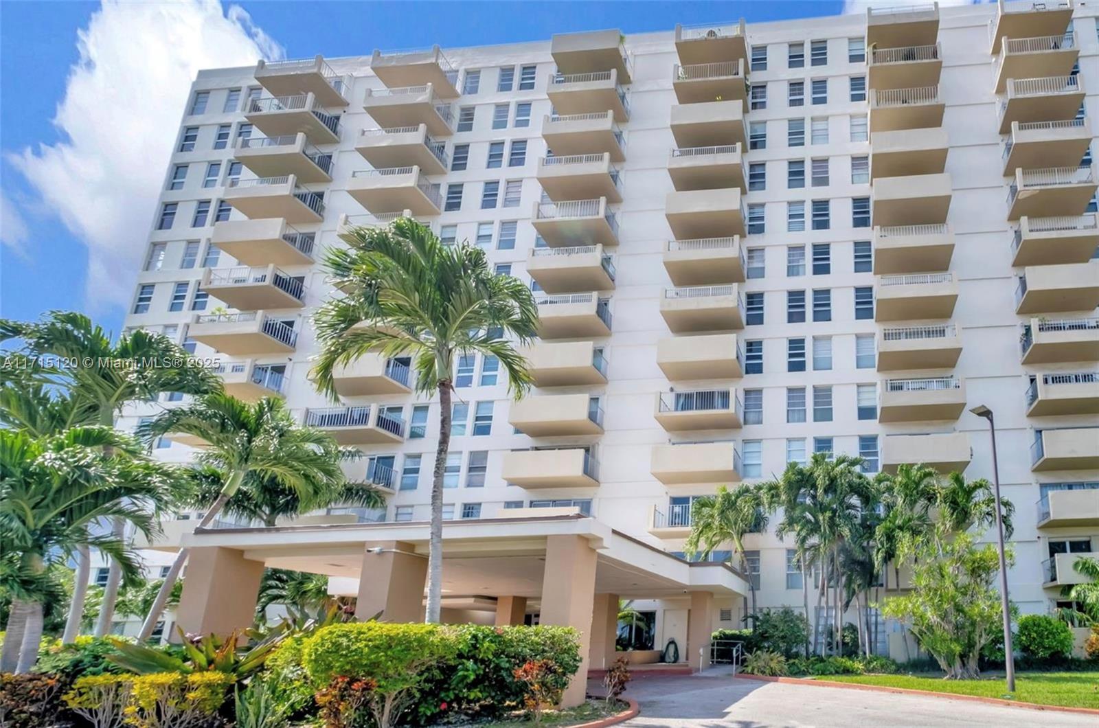 CLIPPER CONDO NO 1 - Residential