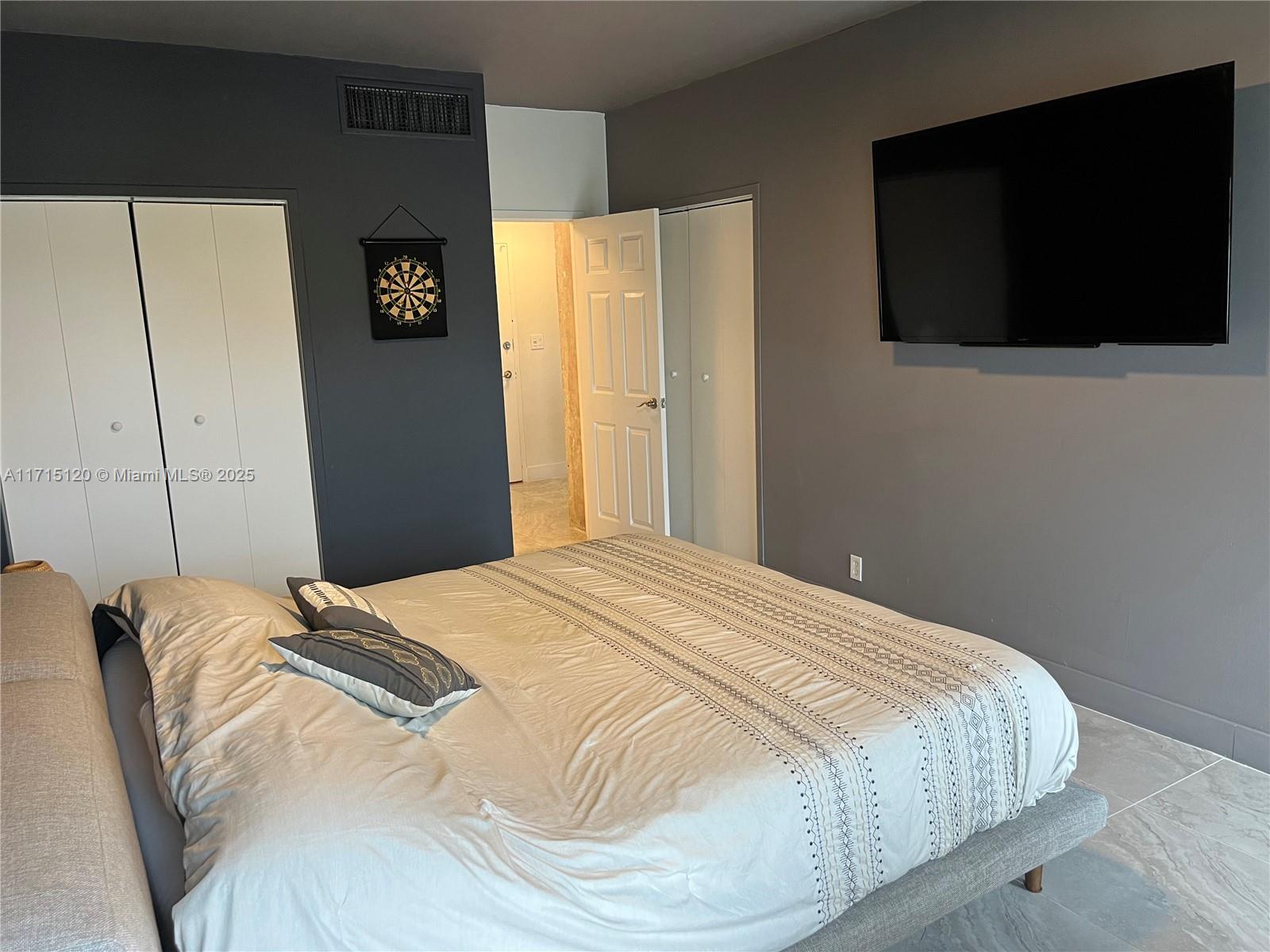 CLIPPER CONDO NO 1 - Residential