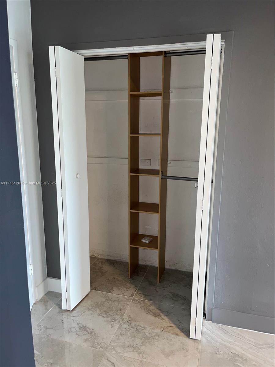 CLIPPER CONDO NO 1 - Residential