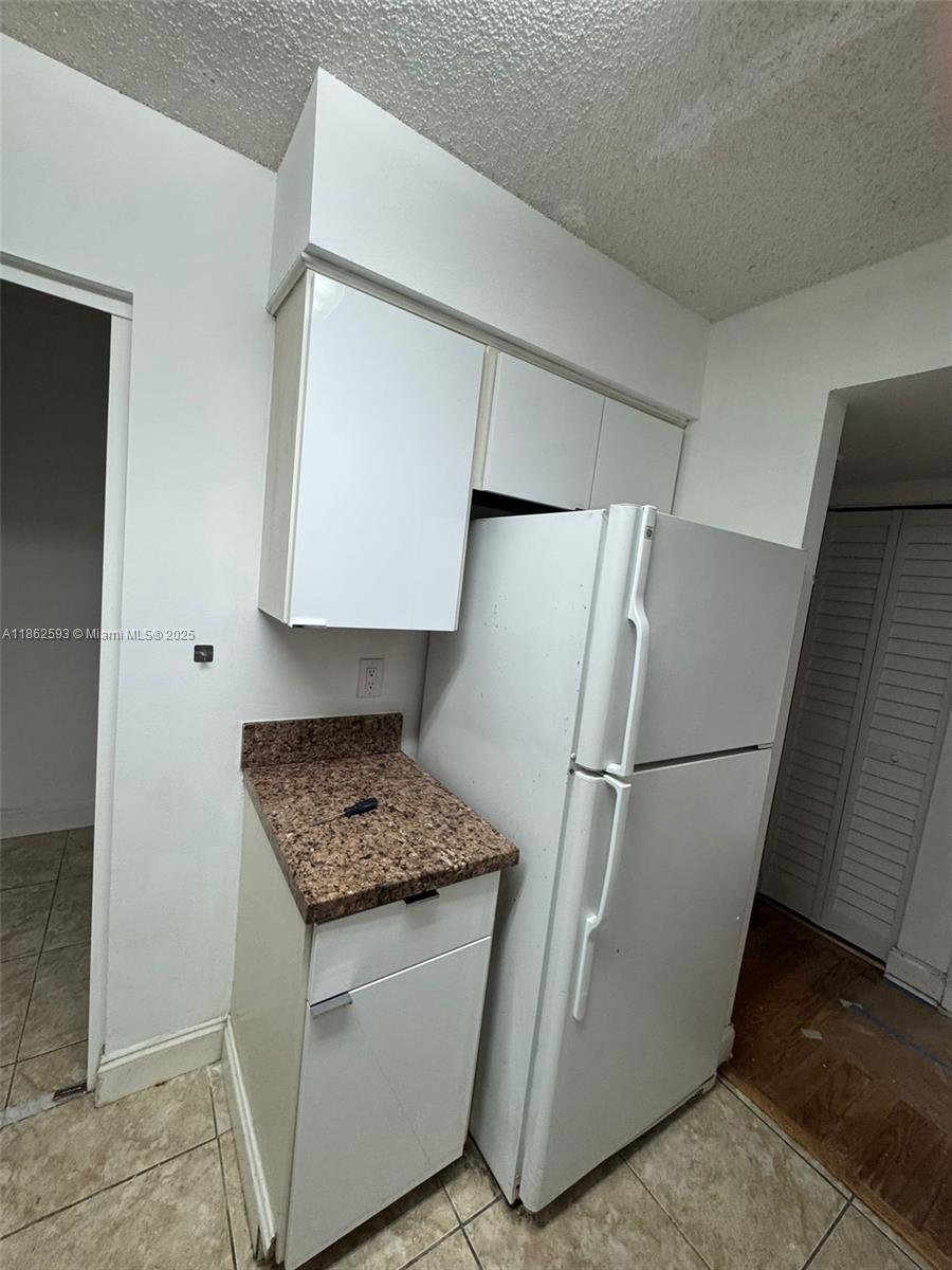 ROYAL POINCIANA CONDO - Residential Lease