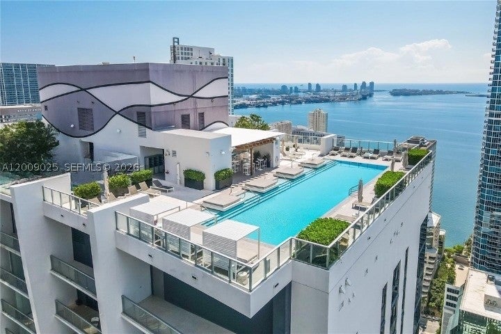 1010 Brickell Ave 2910
