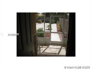 AMND MIAMI SUBURBAN ACRES - Residential Lease