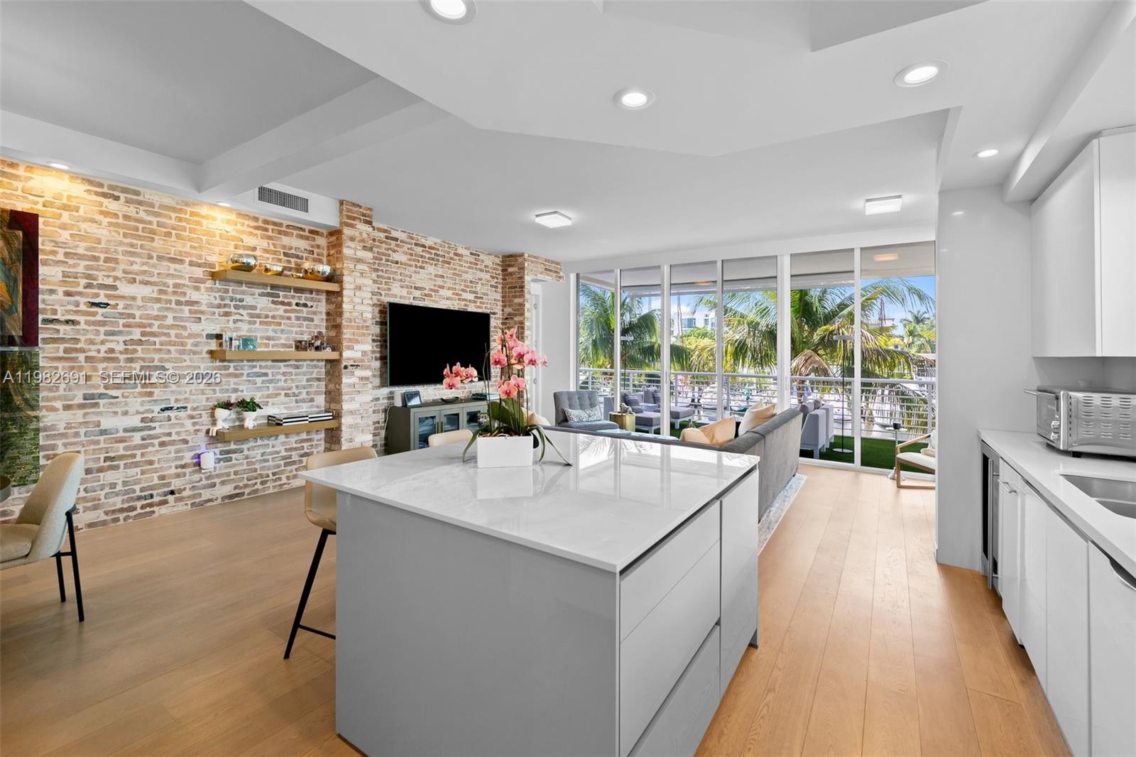 151 Isle Of Venice Dr 2A