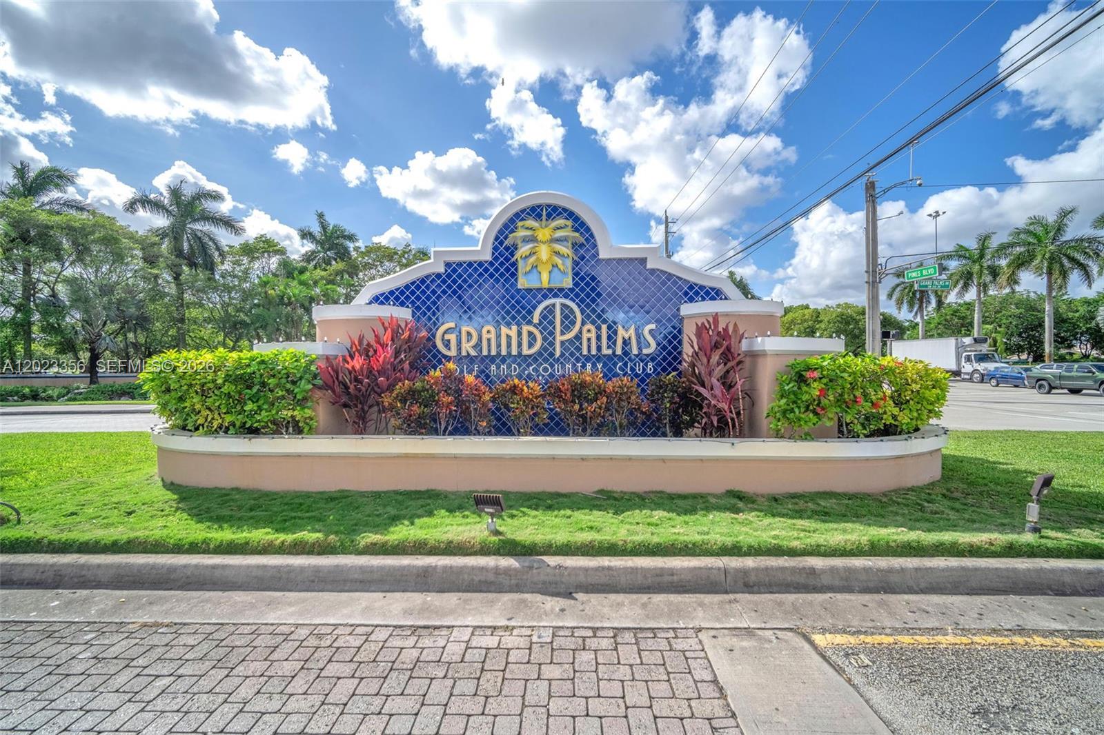 Grand Palms: The Grove - Residential