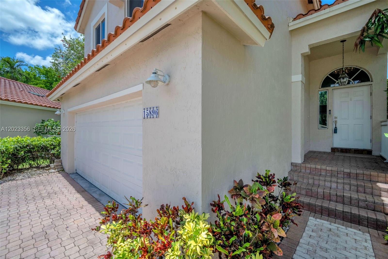 Grand Palms: The Grove - Residential