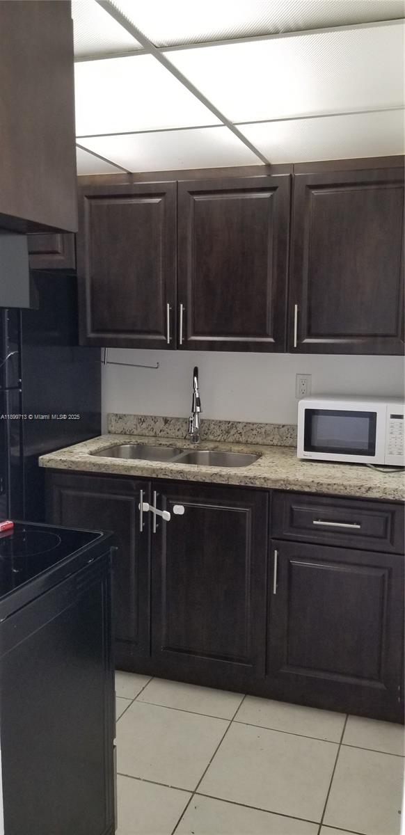 THE PALMS 51 CONDO - Residential Lease