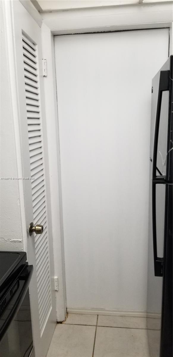 THE PALMS 51 CONDO - Residential Lease