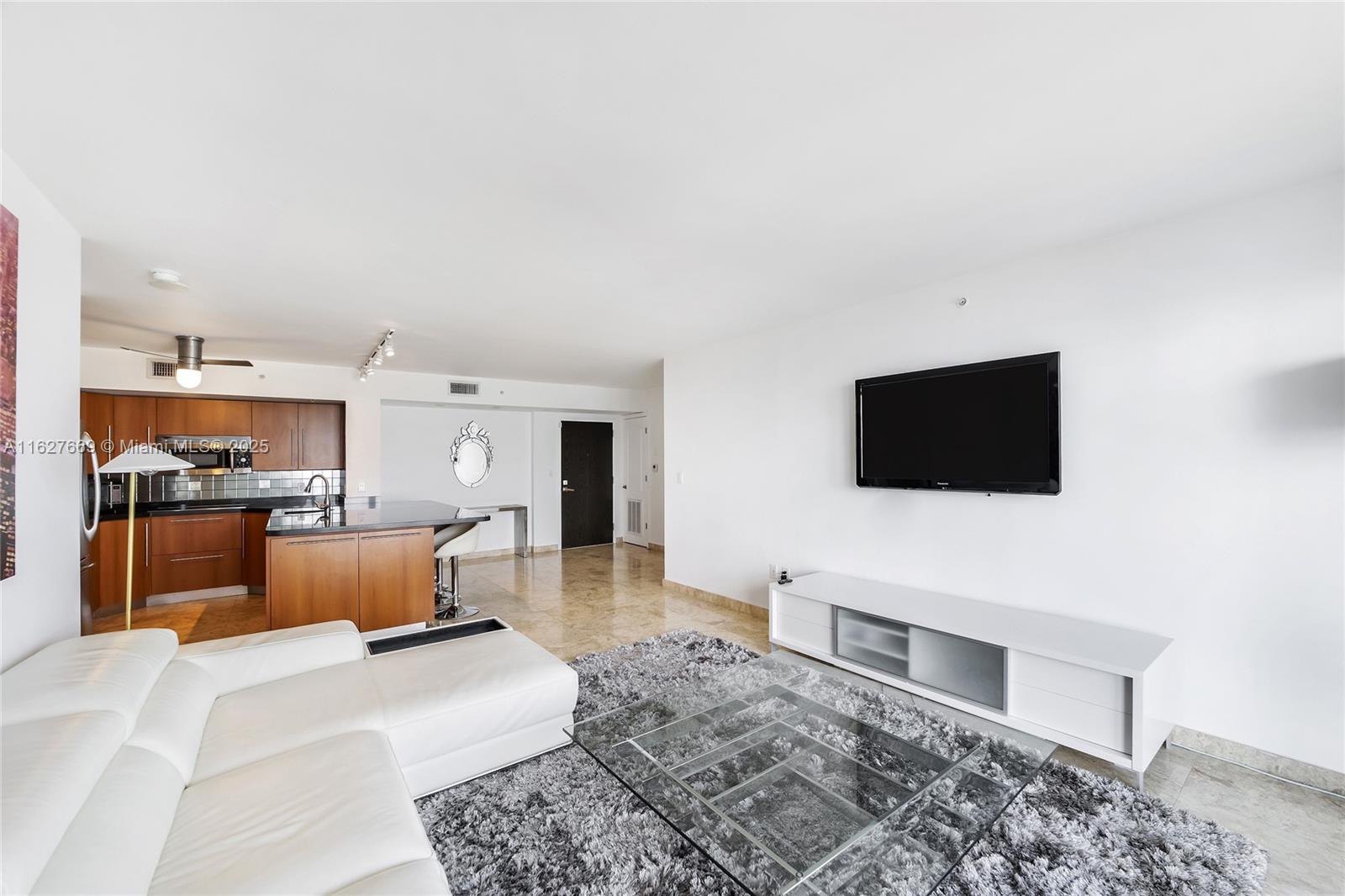 90 Alton Rd 2909