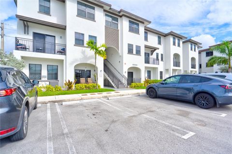 Condominium in Miami FL 15500 136th St St.jpg