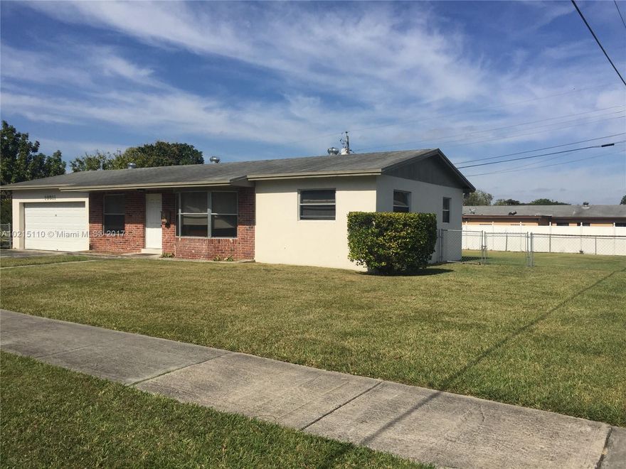 3/1 in most desirable SW area, minutes from US1, won't last long; lot size alone 10,520 sq, ft., is worth the price. Create your own private oasis. Perfect starter home with amazing back yard ready for the kids to play. Great schools.