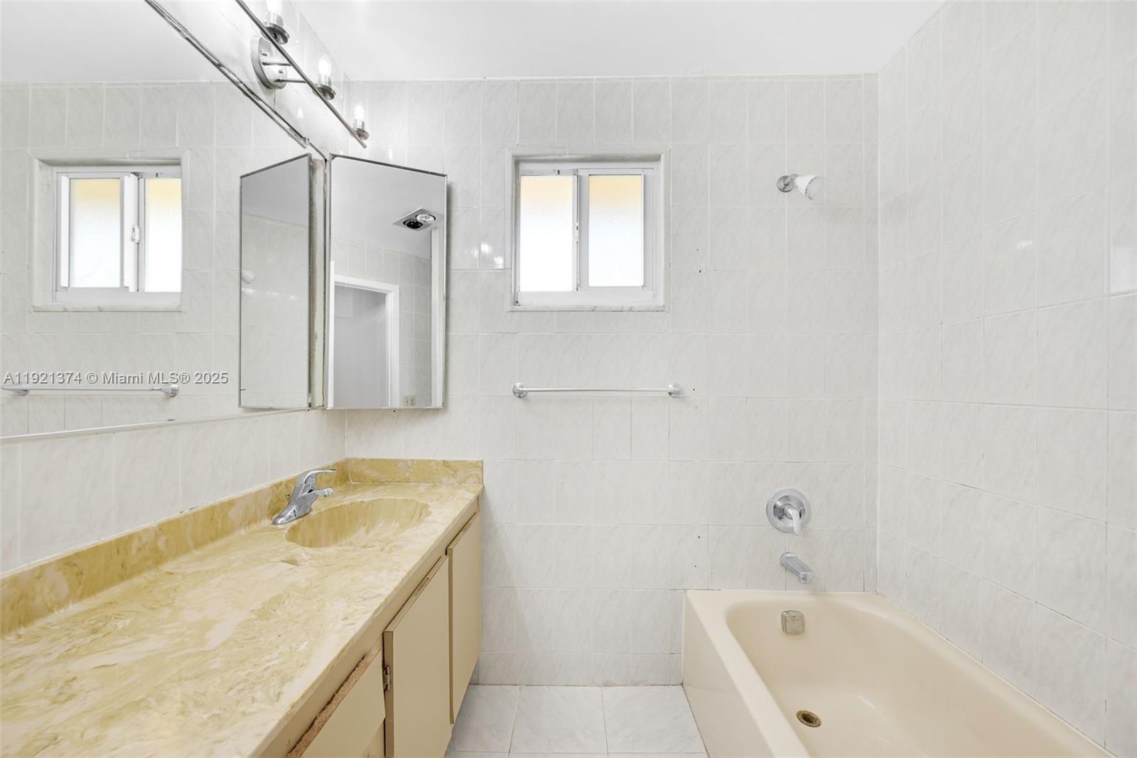 BOULEVARD NORTH - Residential