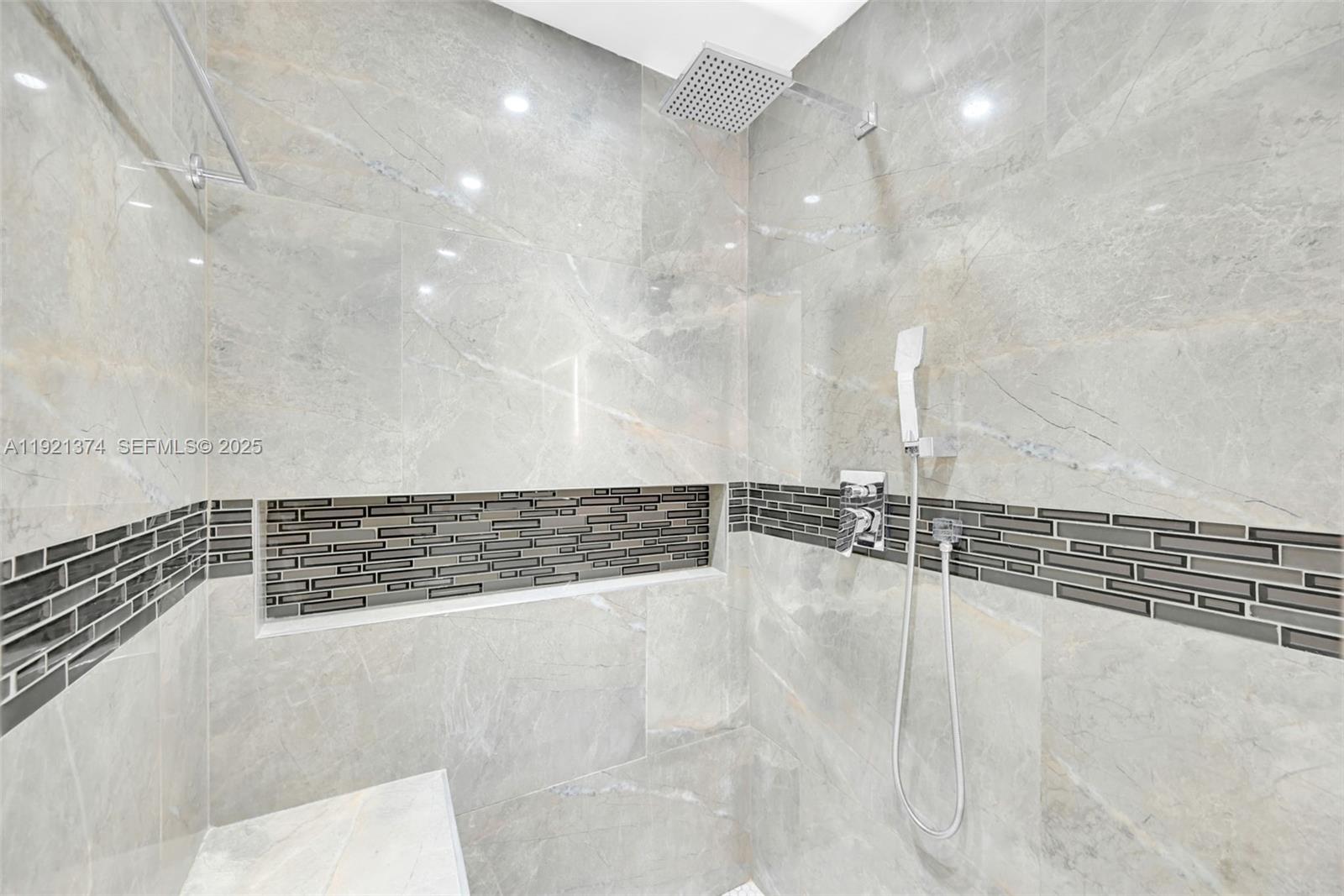 BOULEVARD NORTH - Residential