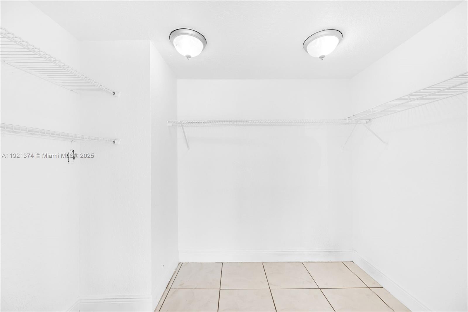 BOULEVARD NORTH - Residential