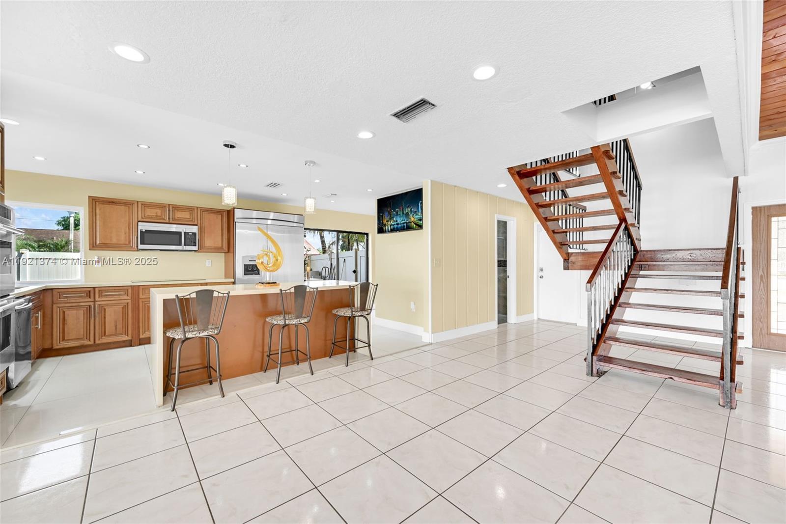 BOULEVARD NORTH - Residential