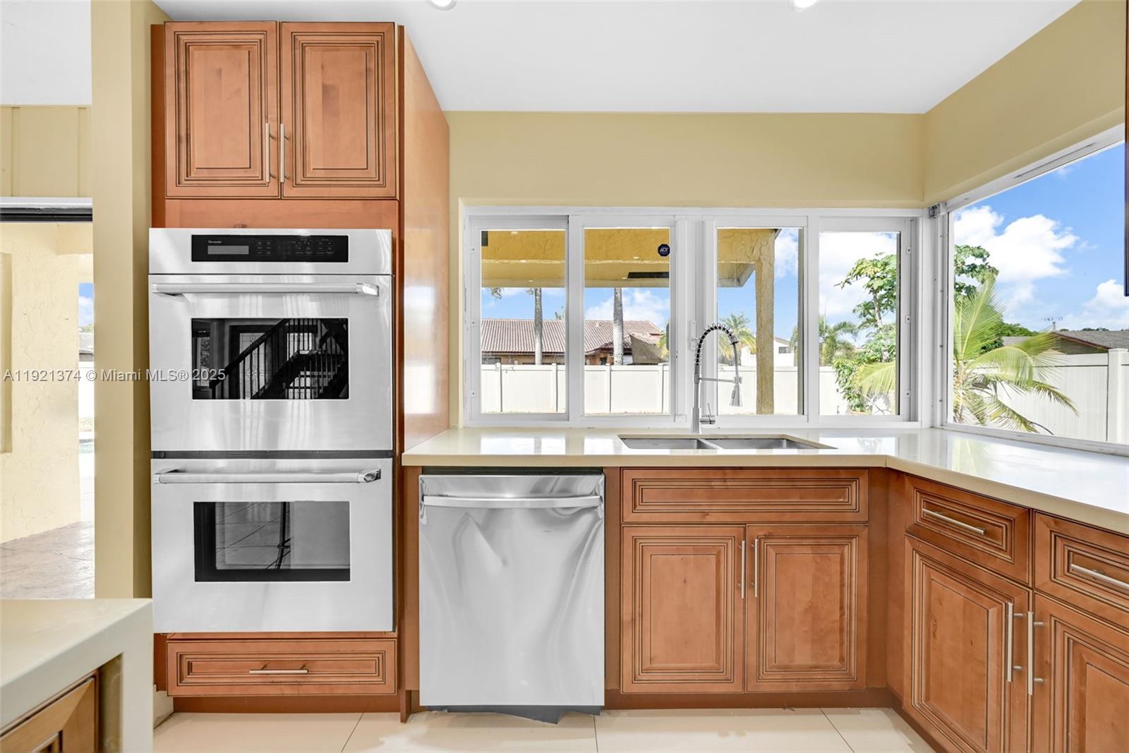 BOULEVARD NORTH - Residential