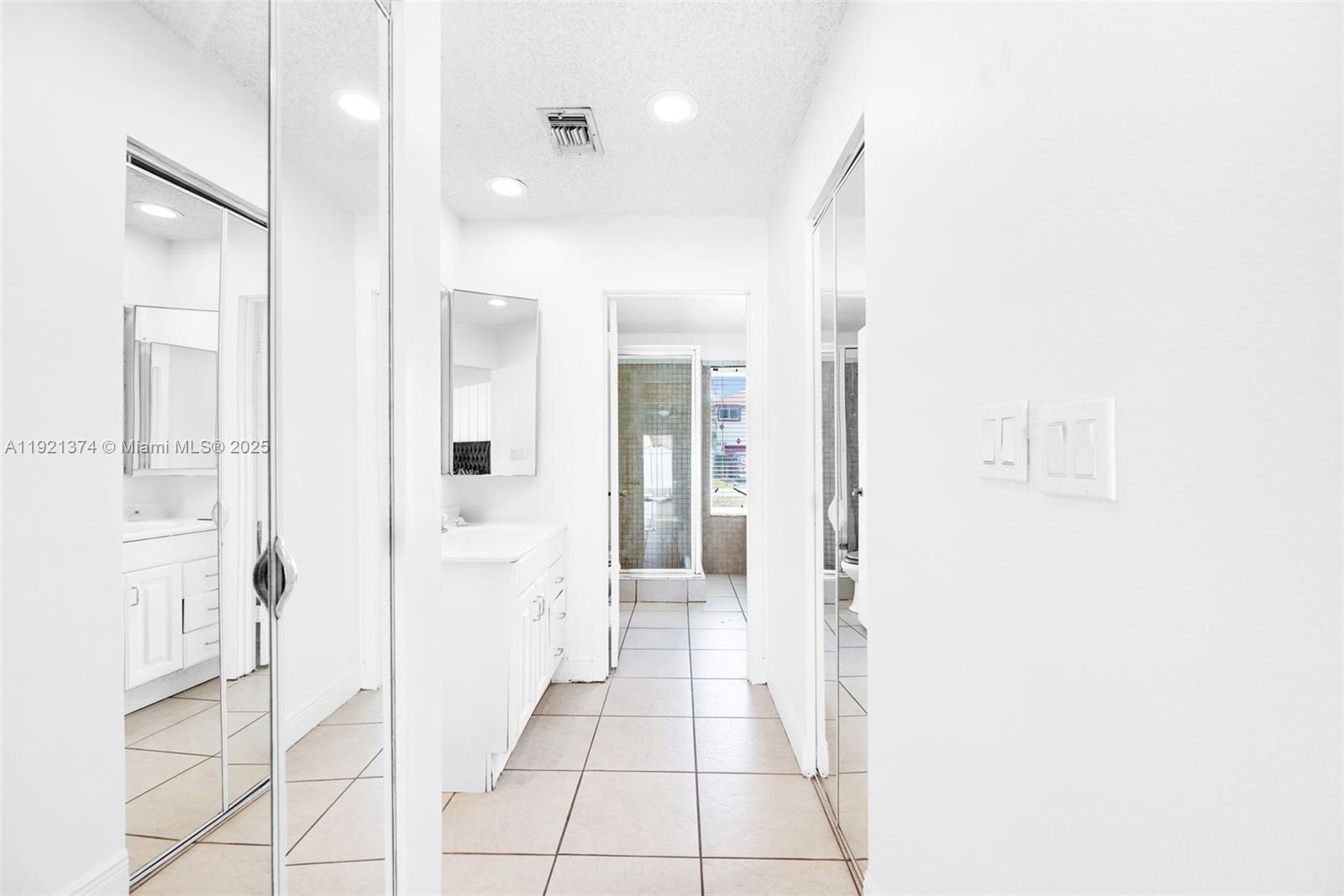 BOULEVARD NORTH - Residential