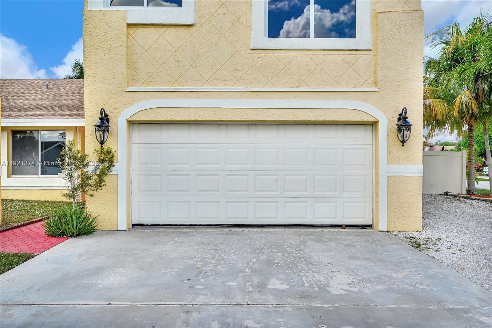 BOULEVARD NORTH - Residential