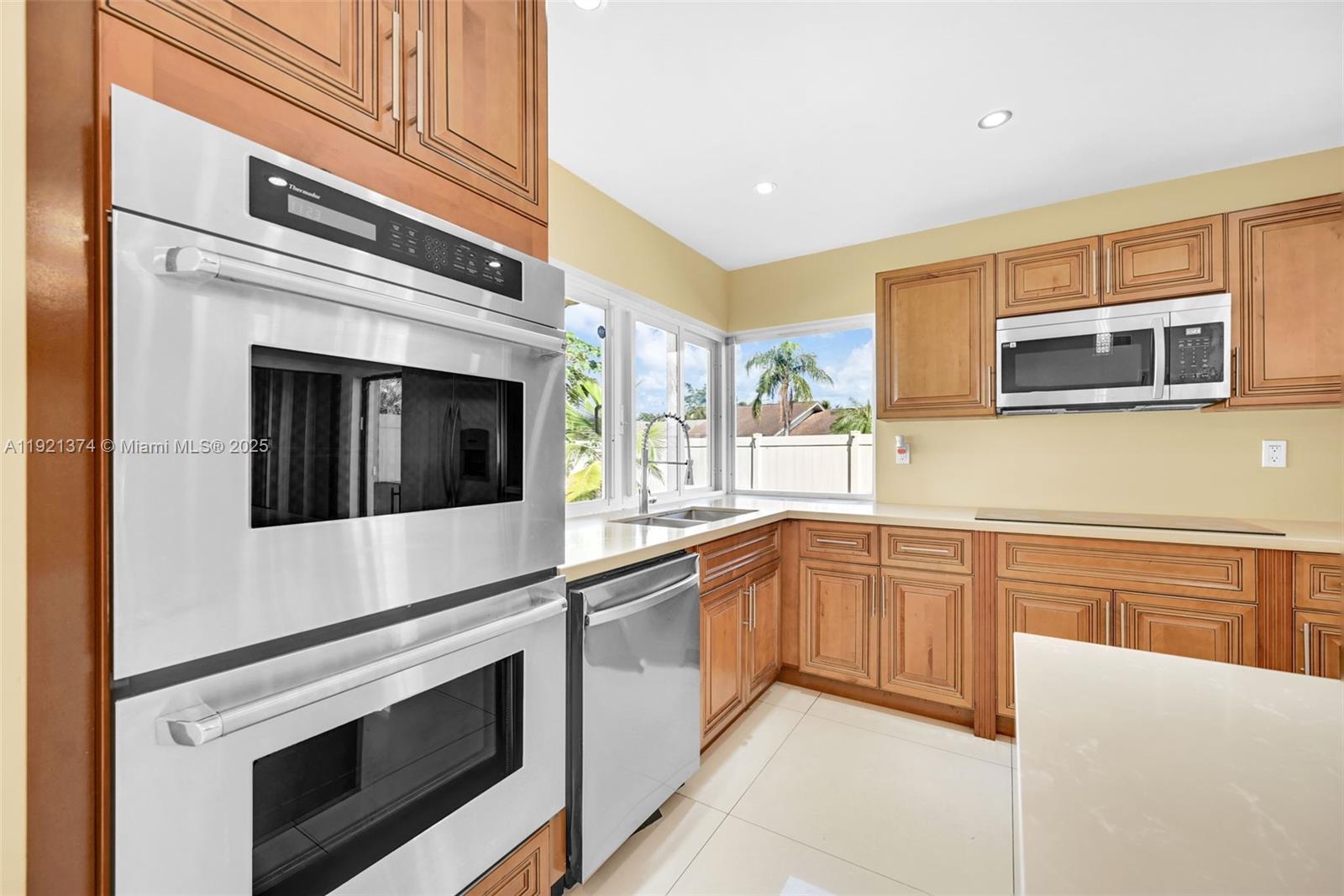 BOULEVARD NORTH - Residential