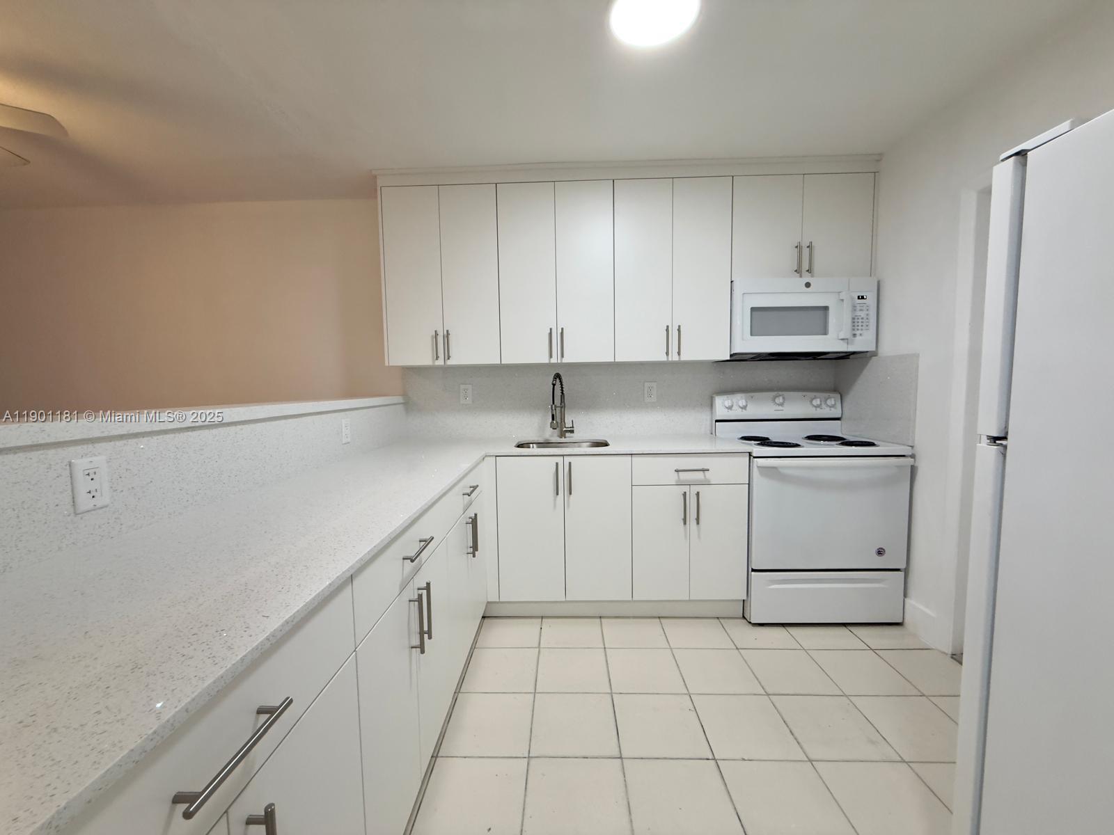 OLA CONDO - Residential Lease