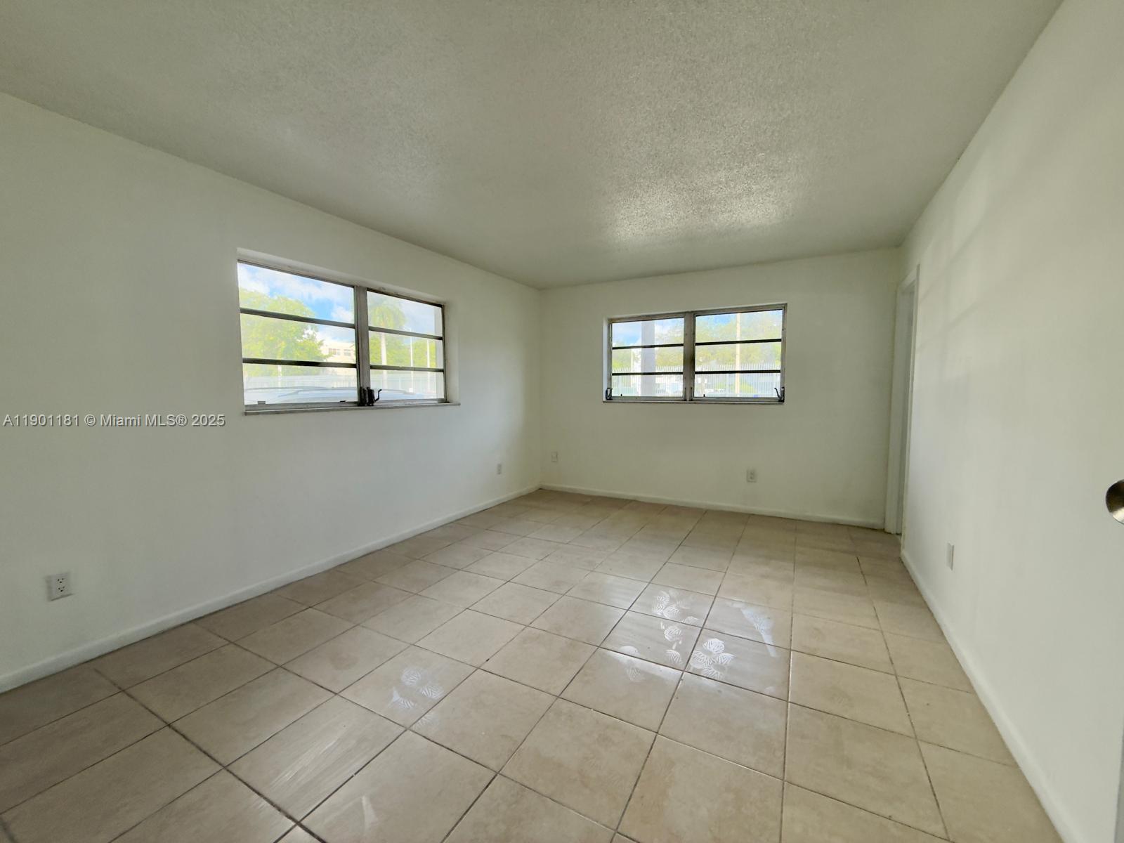 OLA CONDO - Residential Lease