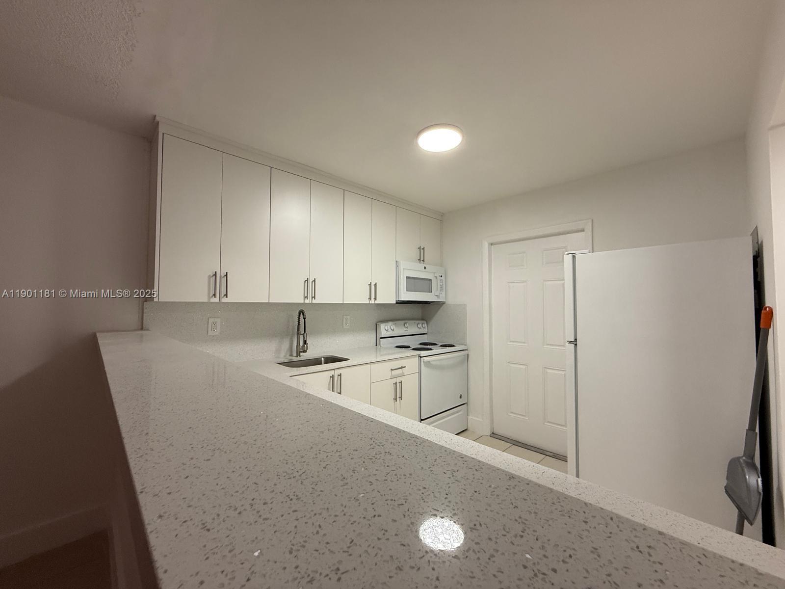 OLA CONDO - Residential Lease