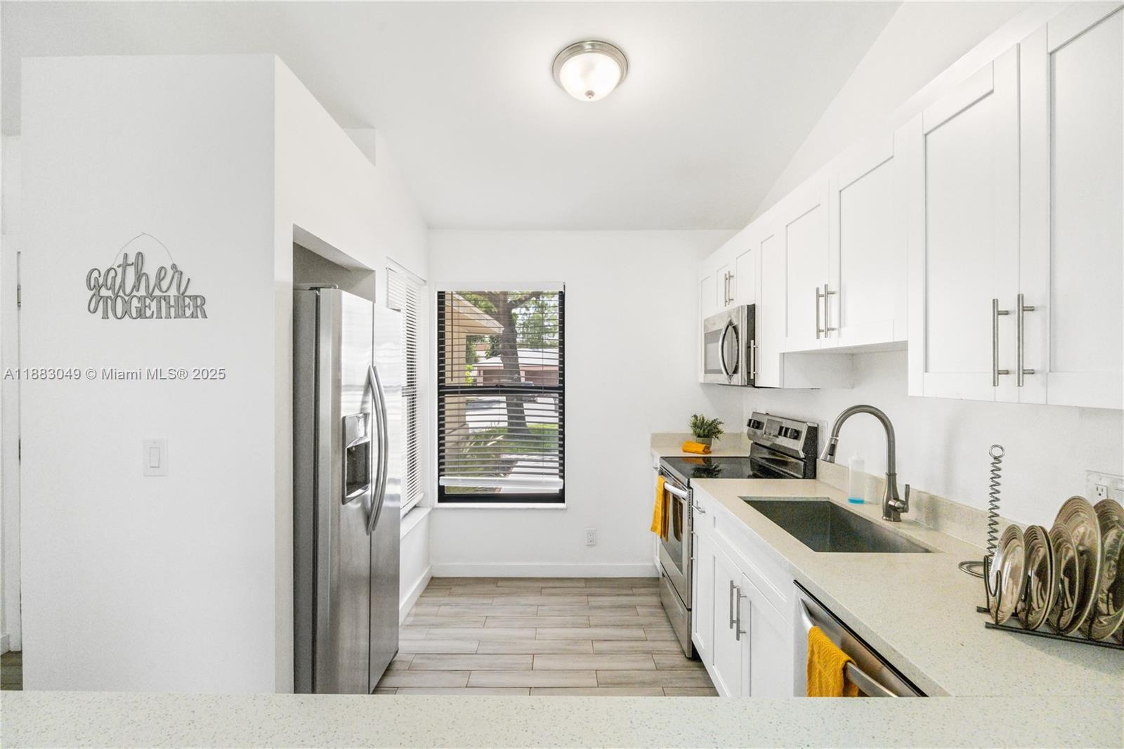 SUGAR POND MANOR OF WELLI - Residential Lease