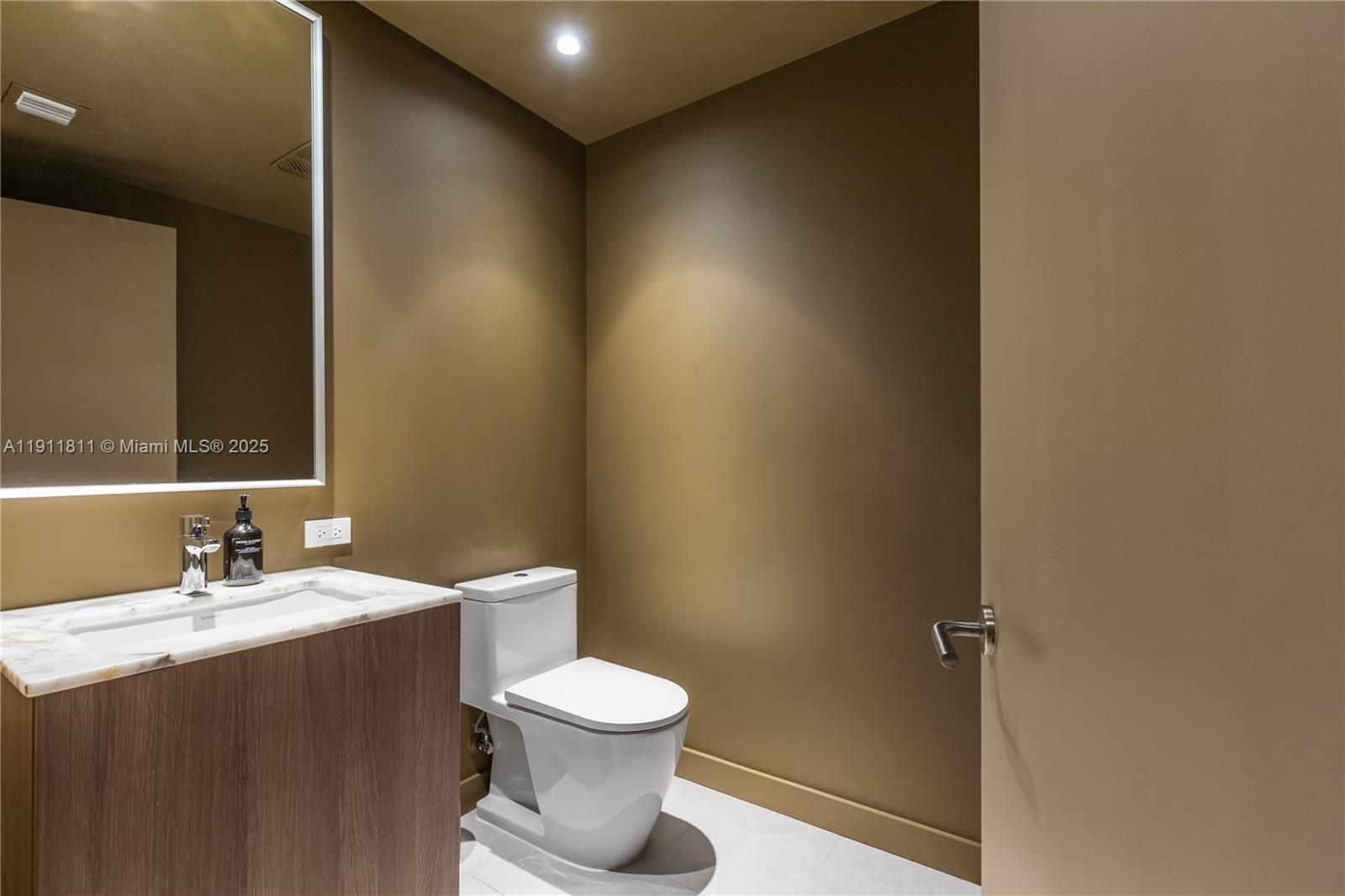 PARK RESIDENCES CONDO - Residential