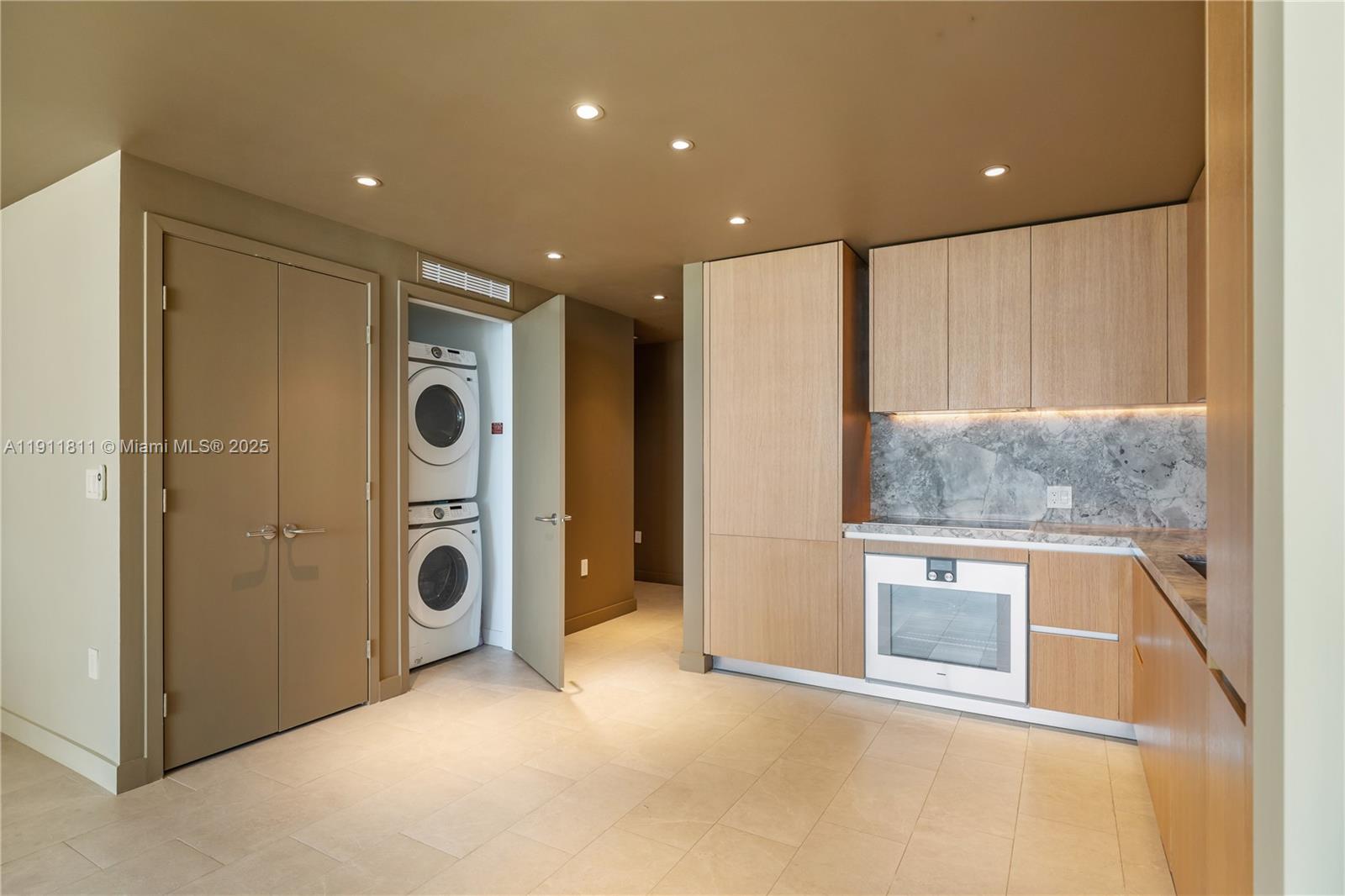 PARK RESIDENCES CONDO - Residential