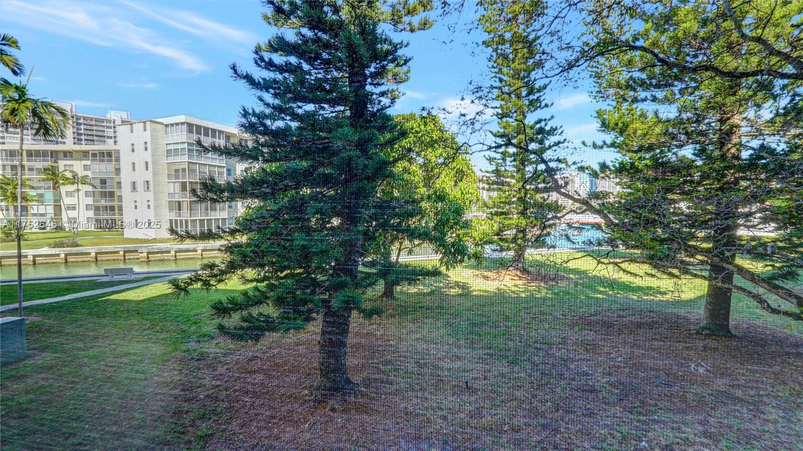 POINT EAST SEC III CONDO - Residential