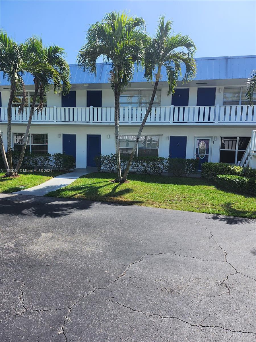 Property for Sale at 2929 Se Ocean Blvd Blvd A7, Stuart, Martin County, Florida - Bedrooms: 1 
Bathrooms: 2  - $148,000