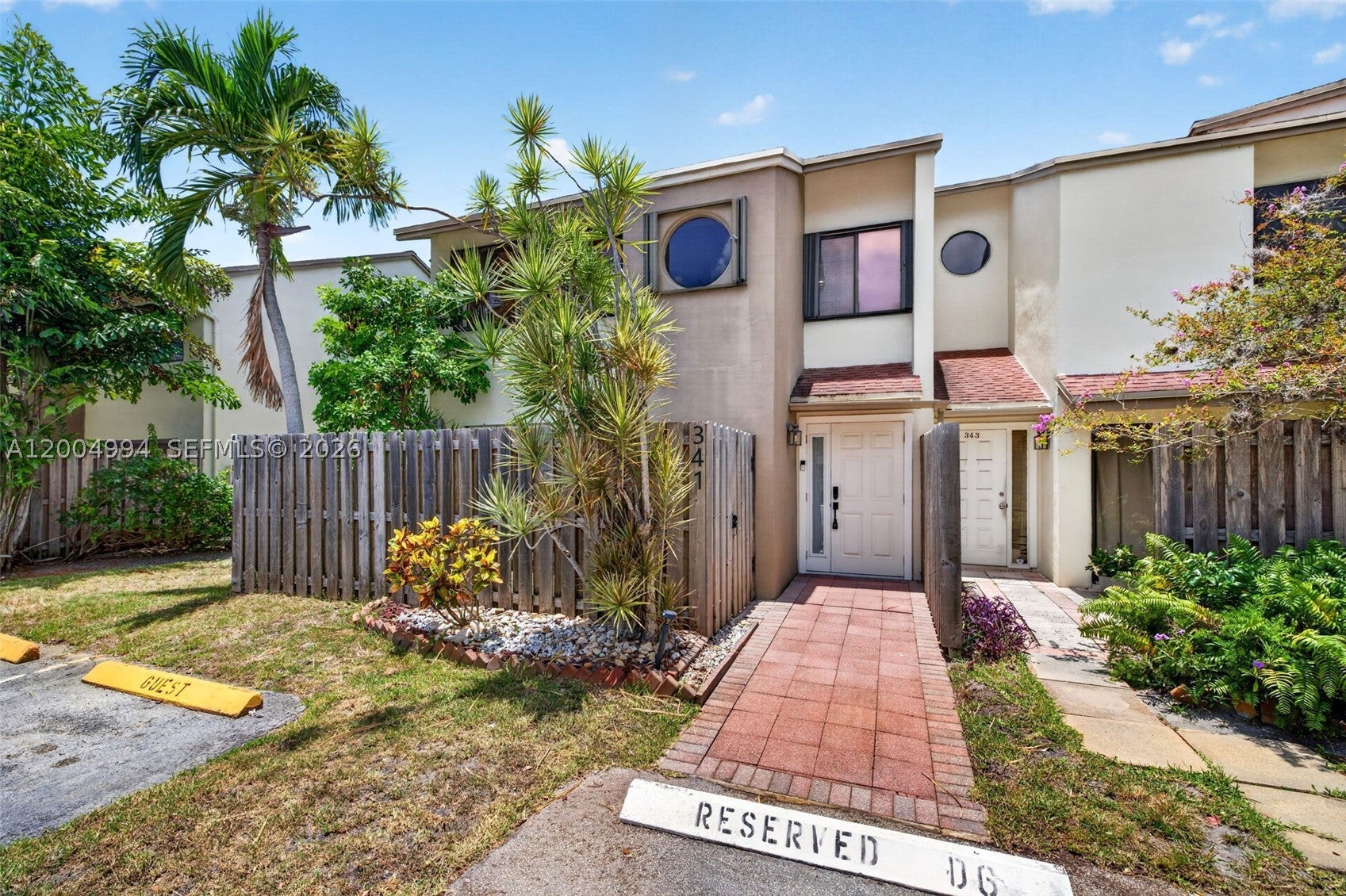 341 City View Dr