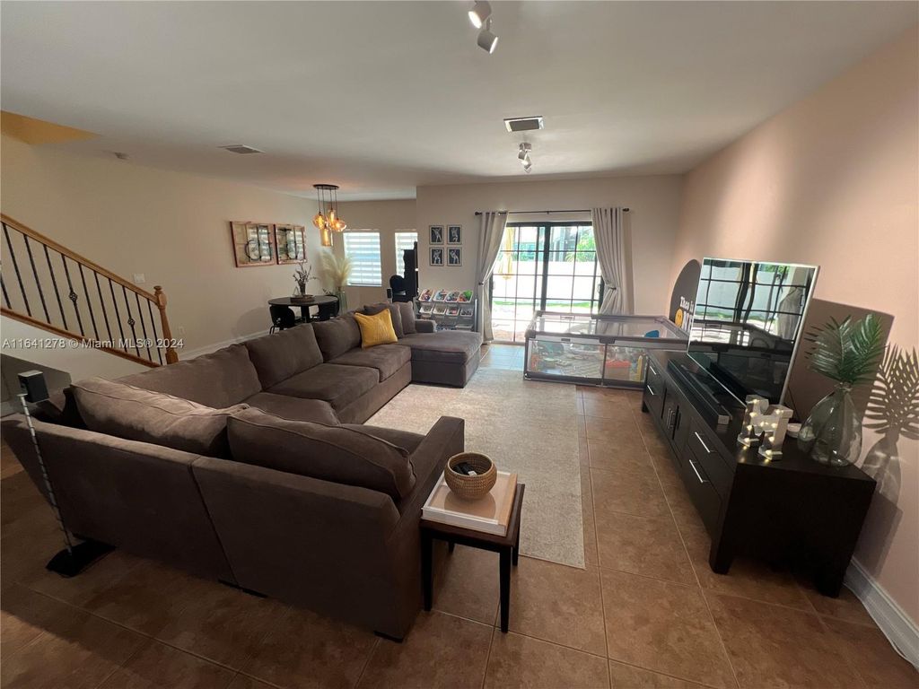 Photo of 2852 Hidden Harbour Ct #2852, Dania Beach, FL 33312 (MLS # A11641278)