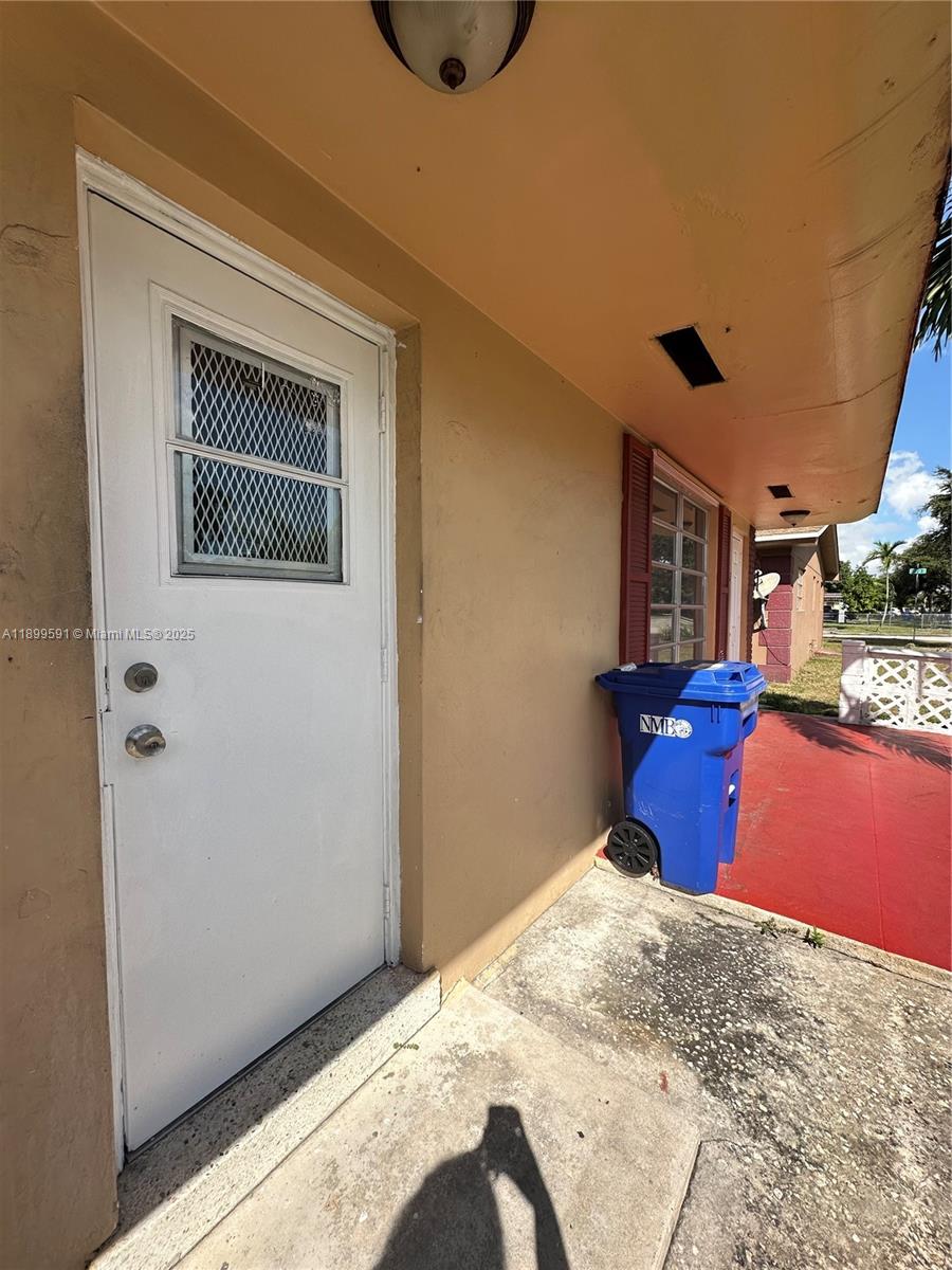 COMML ARLINGTON - Residential Lease