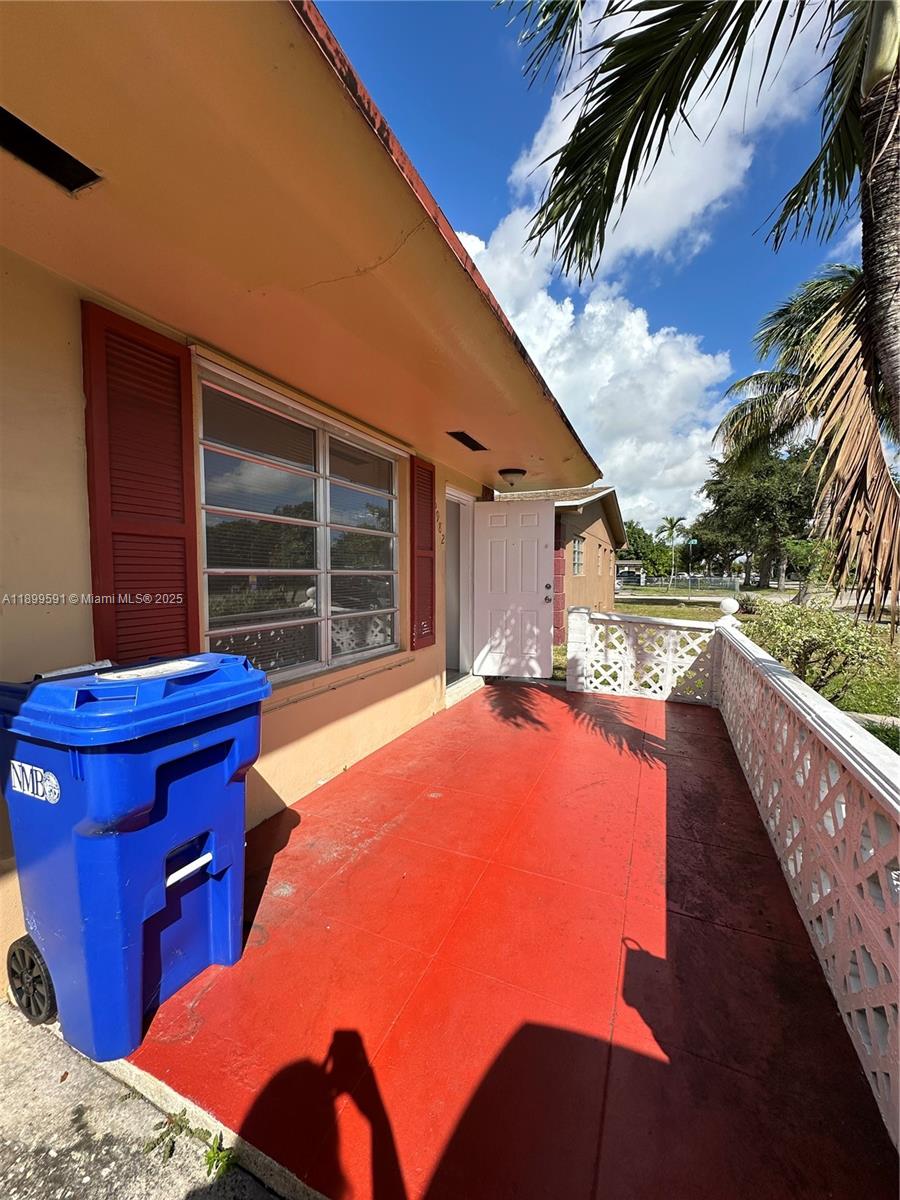 COMML ARLINGTON - Residential Lease